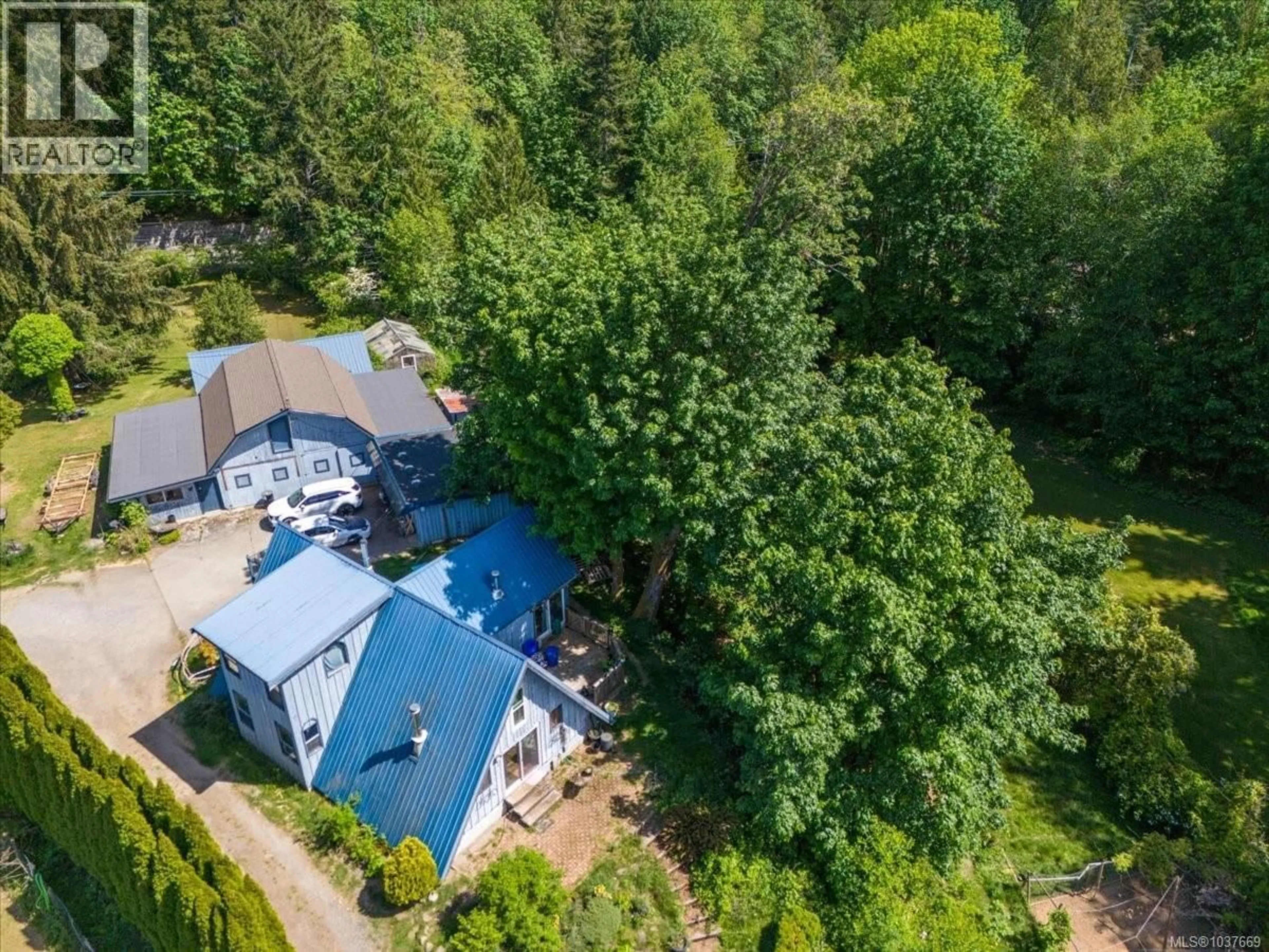 A pic from outside/outdoor area/front of a property/back of a property/a pic from drone, forest/trees view for 1271 WINCHESTER ROAD, Coombs British Columbia V9K1W9