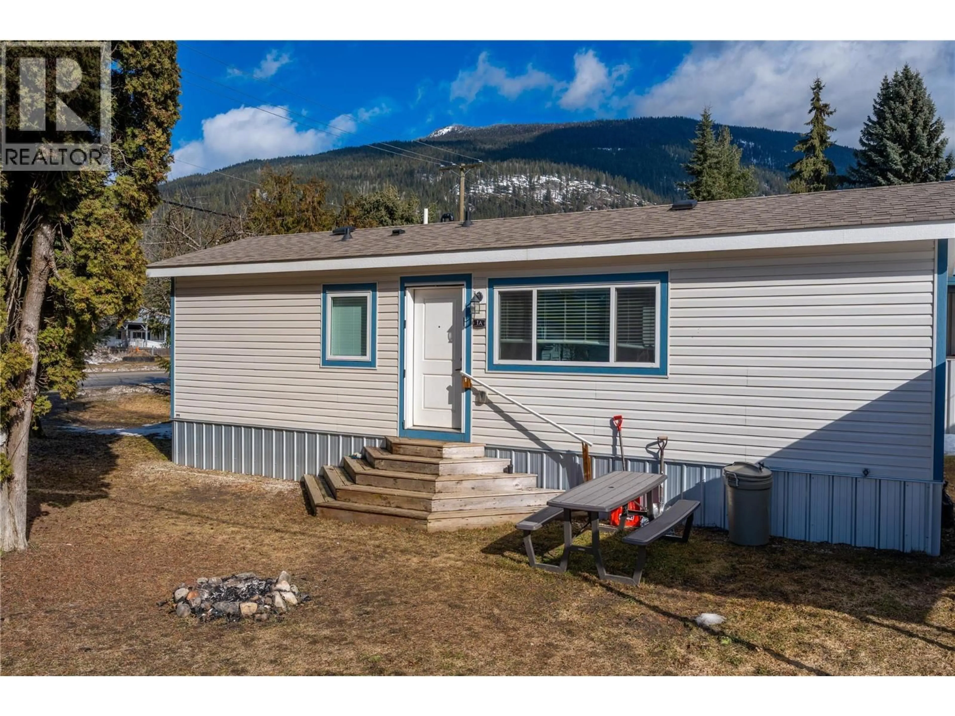 Home with vinyl exterior material, mountain view for 1A - 1204 MAPLEWOOD STREET, Revelstoke British Columbia V0E2S0