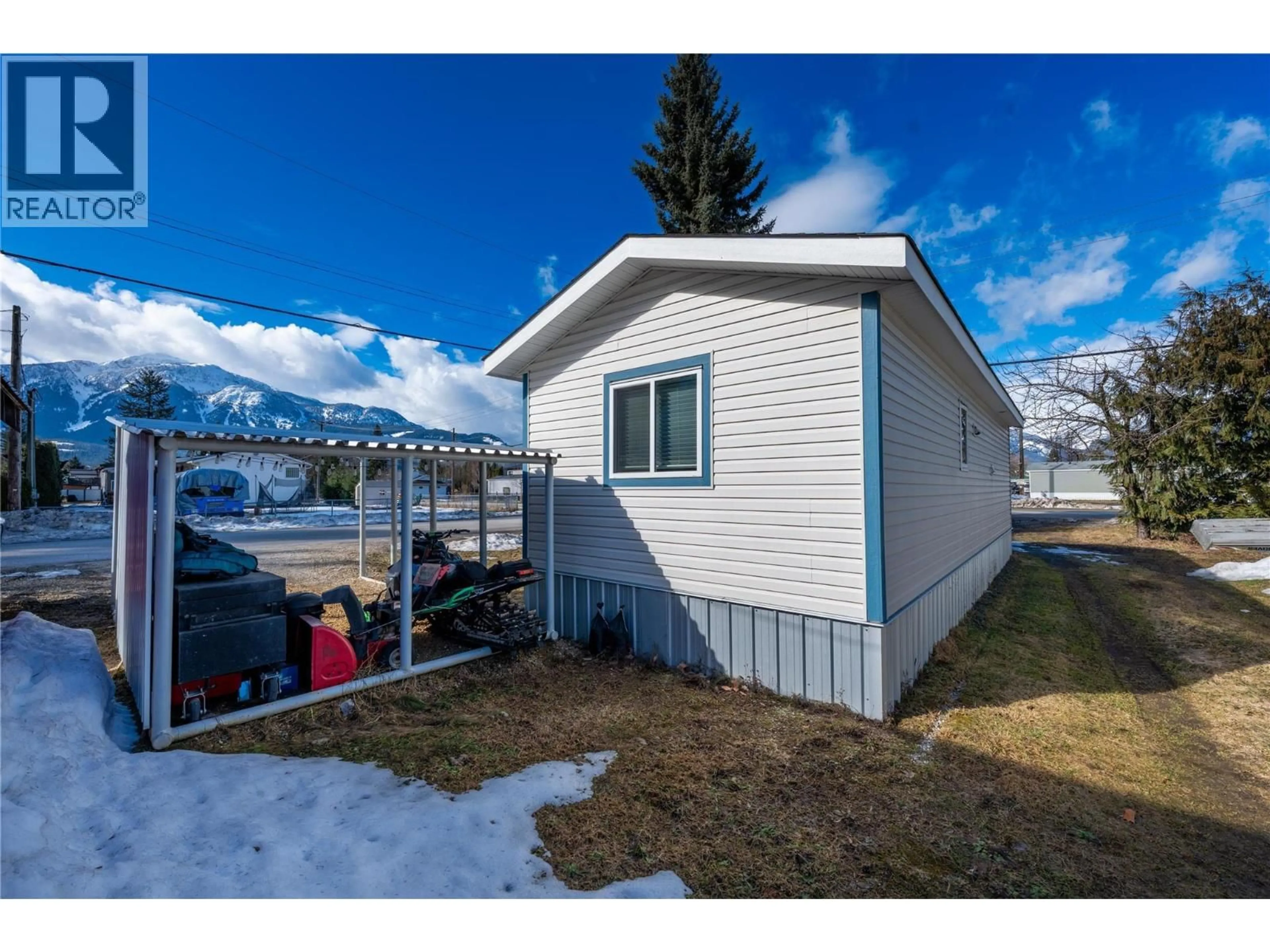 Shed for 1A - 1204 MAPLEWOOD STREET, Revelstoke British Columbia V0E2S0