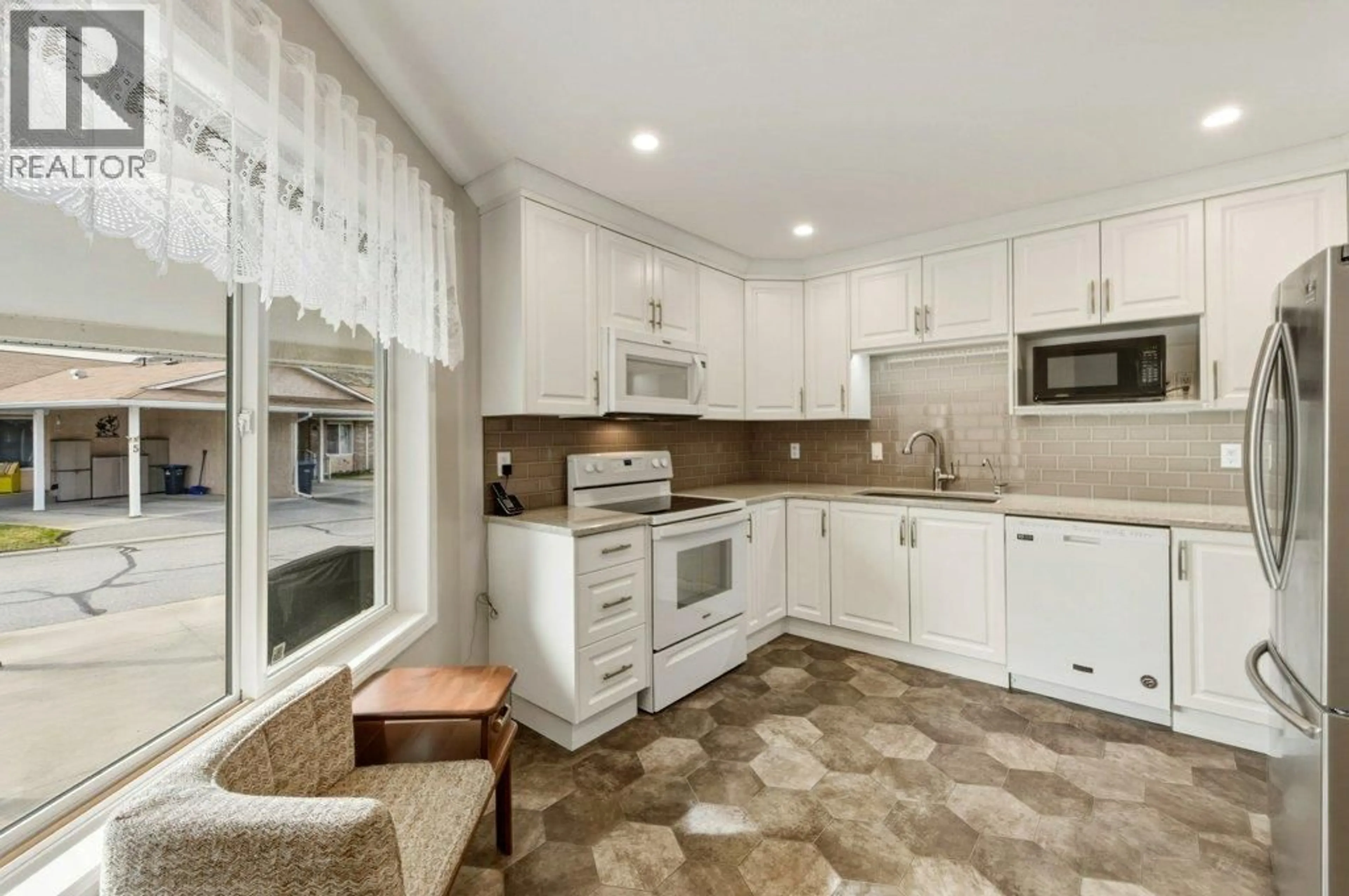 Unknown for 18 - 115 REDWING PLACE, Oliver British Columbia V0H1T4