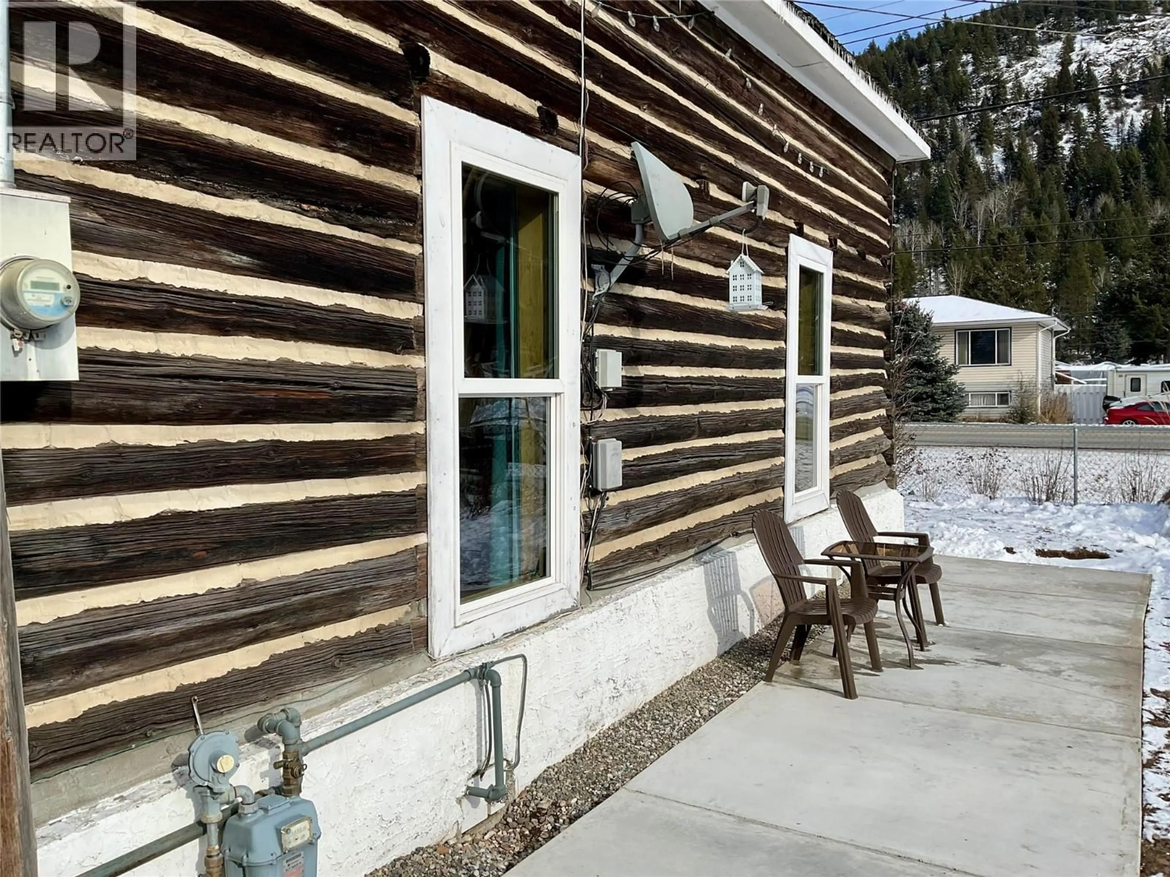 Home with vinyl exterior material, building for 601 GOVERNMENT AVENUE NORTH, Greenwood British Columbia V0H1J0