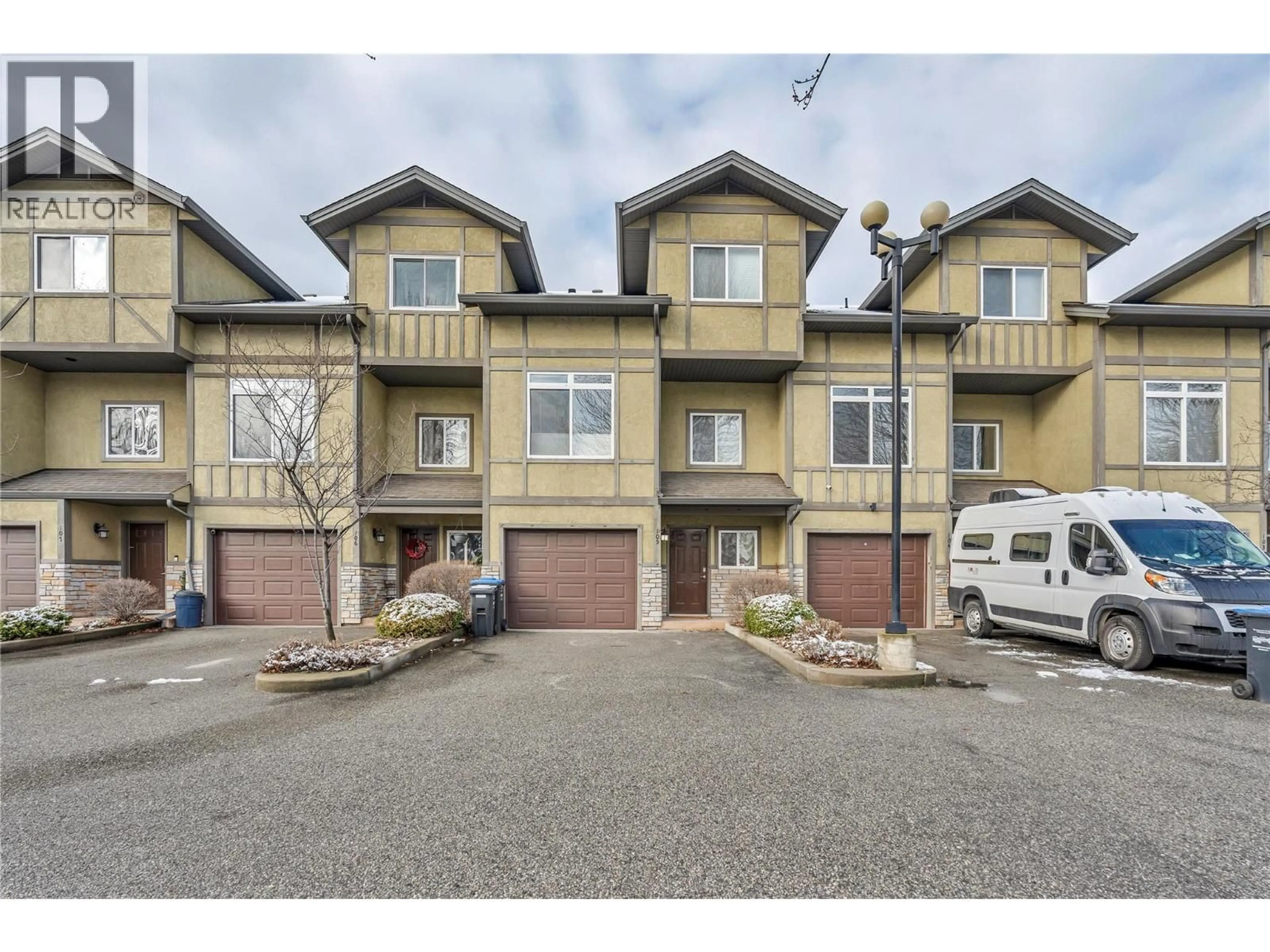 A pic from outside/outdoor area/front of a property/back of a property/a pic from drone, street for 105 - 48 GALT AVENUE, Penticton British Columbia V2A9C3