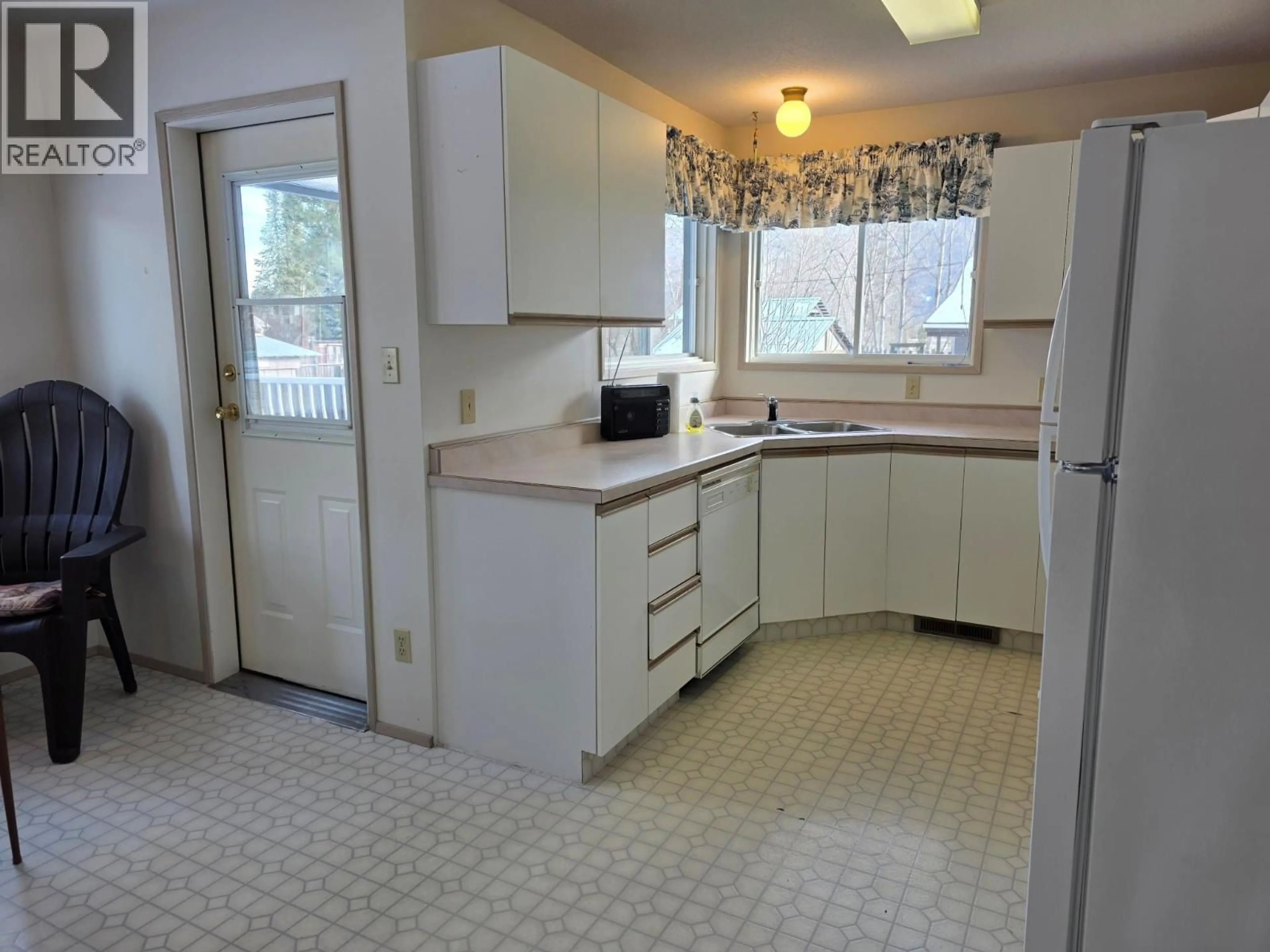 Standard kitchen, ceramic/tile floor for 6660 21ST STREET, Grand Forks British Columbia V0H1H4