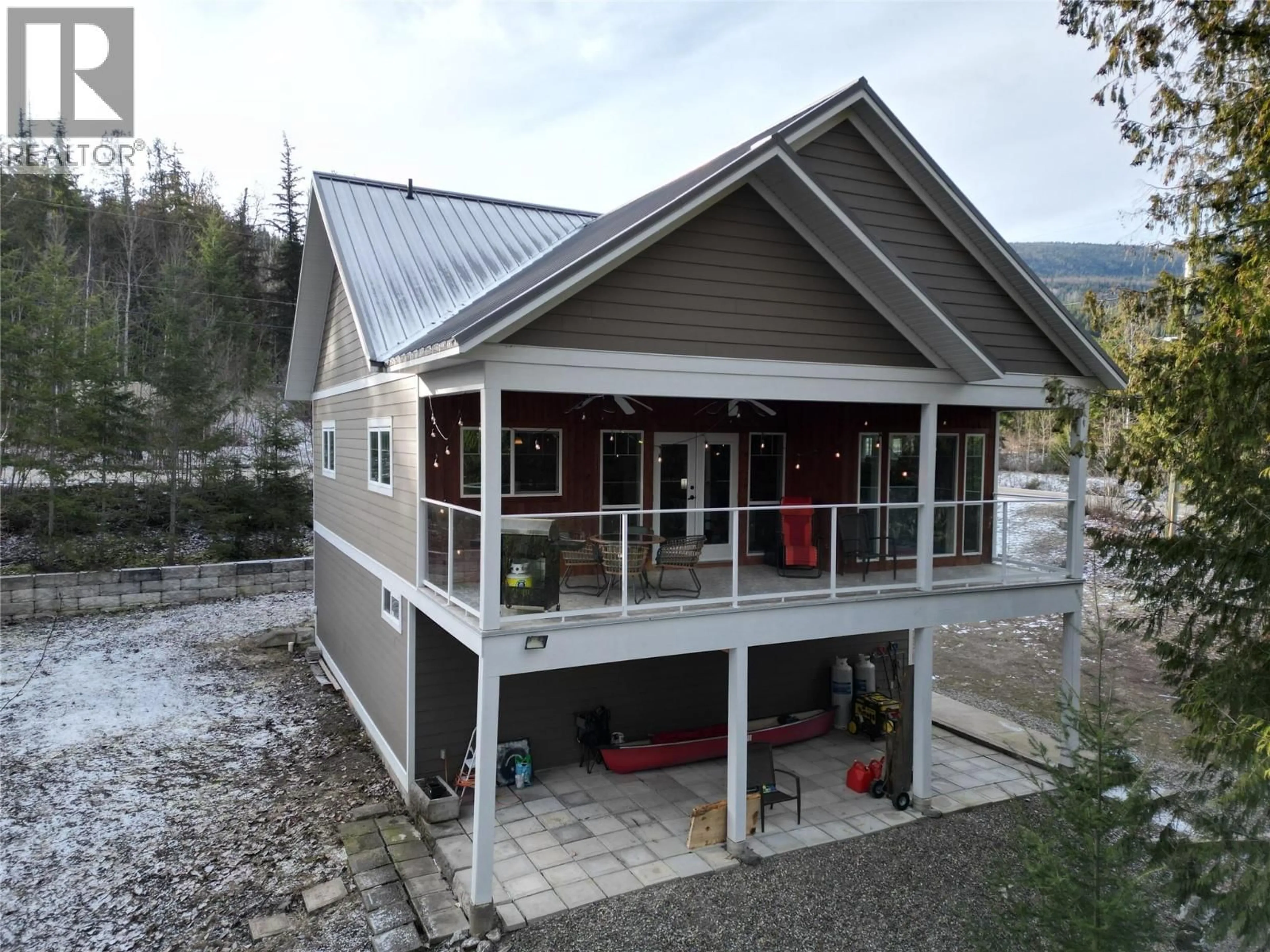 Home with vinyl exterior material, mountain view for 3970 TALIN PLACE, Eagle Bay British Columbia V0E1T0