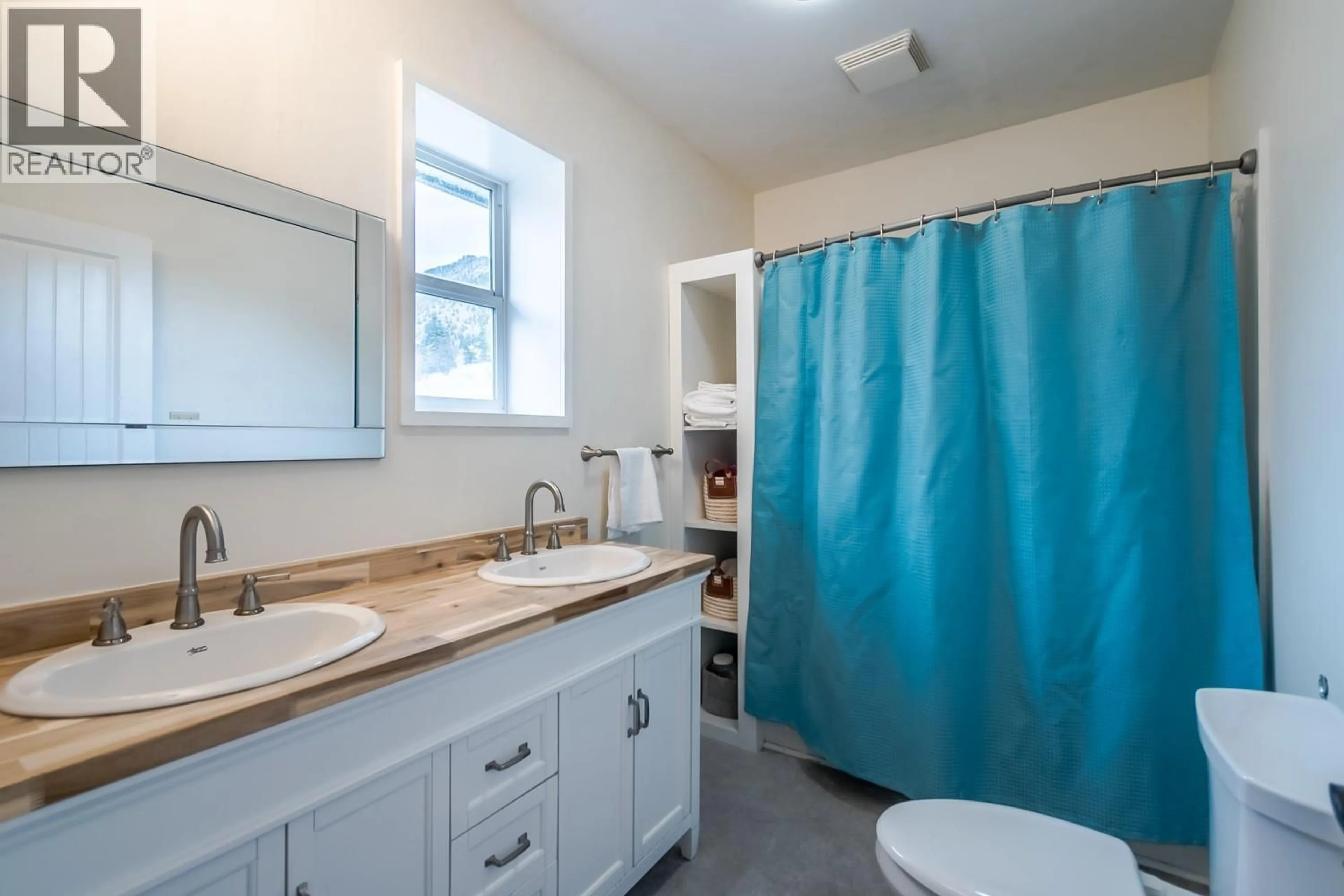 Standard bathroom, ceramic/tile floor for 4142 99 HWY N ROAD NORTH, Lillooet British Columbia V0K1V0