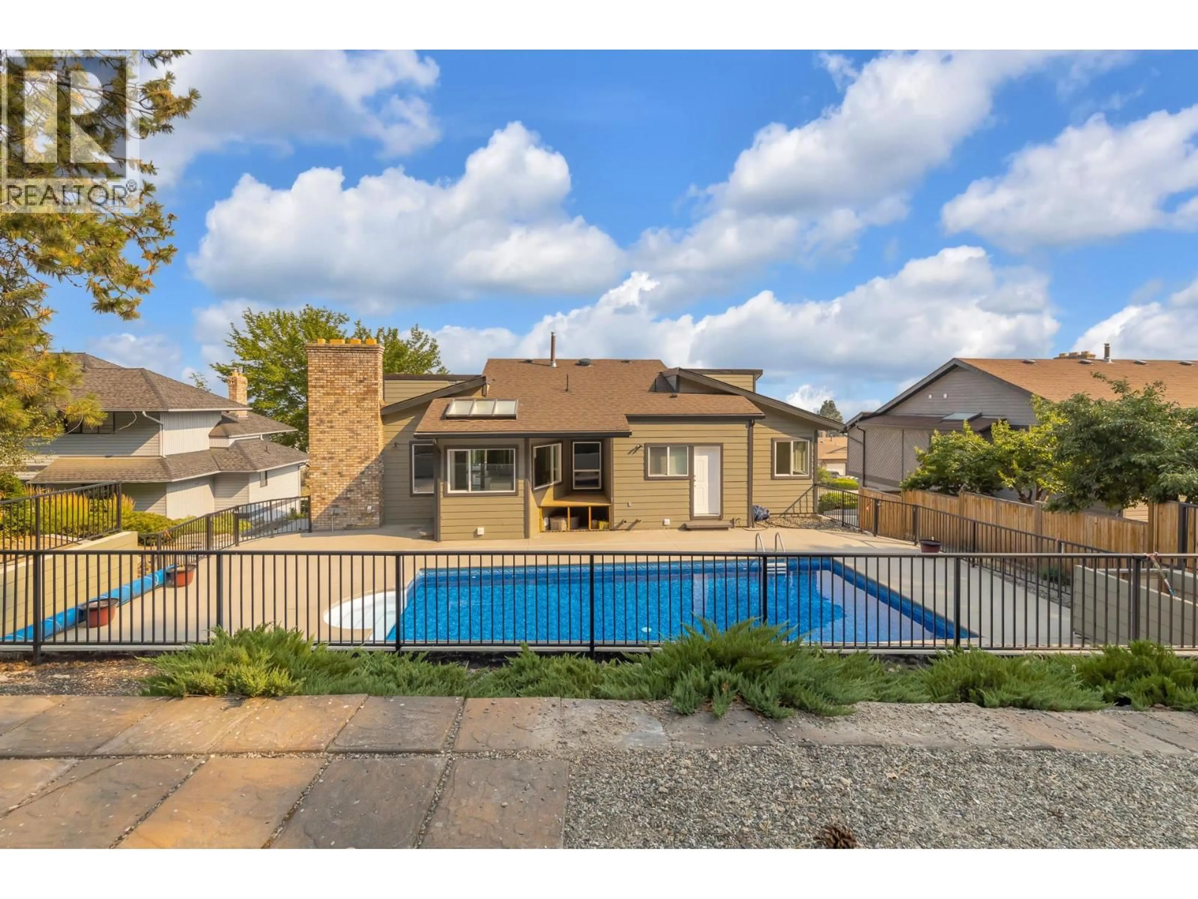 Pool for 2218 OMINECA PLACE, Kelowna British Columbia V1V1H7