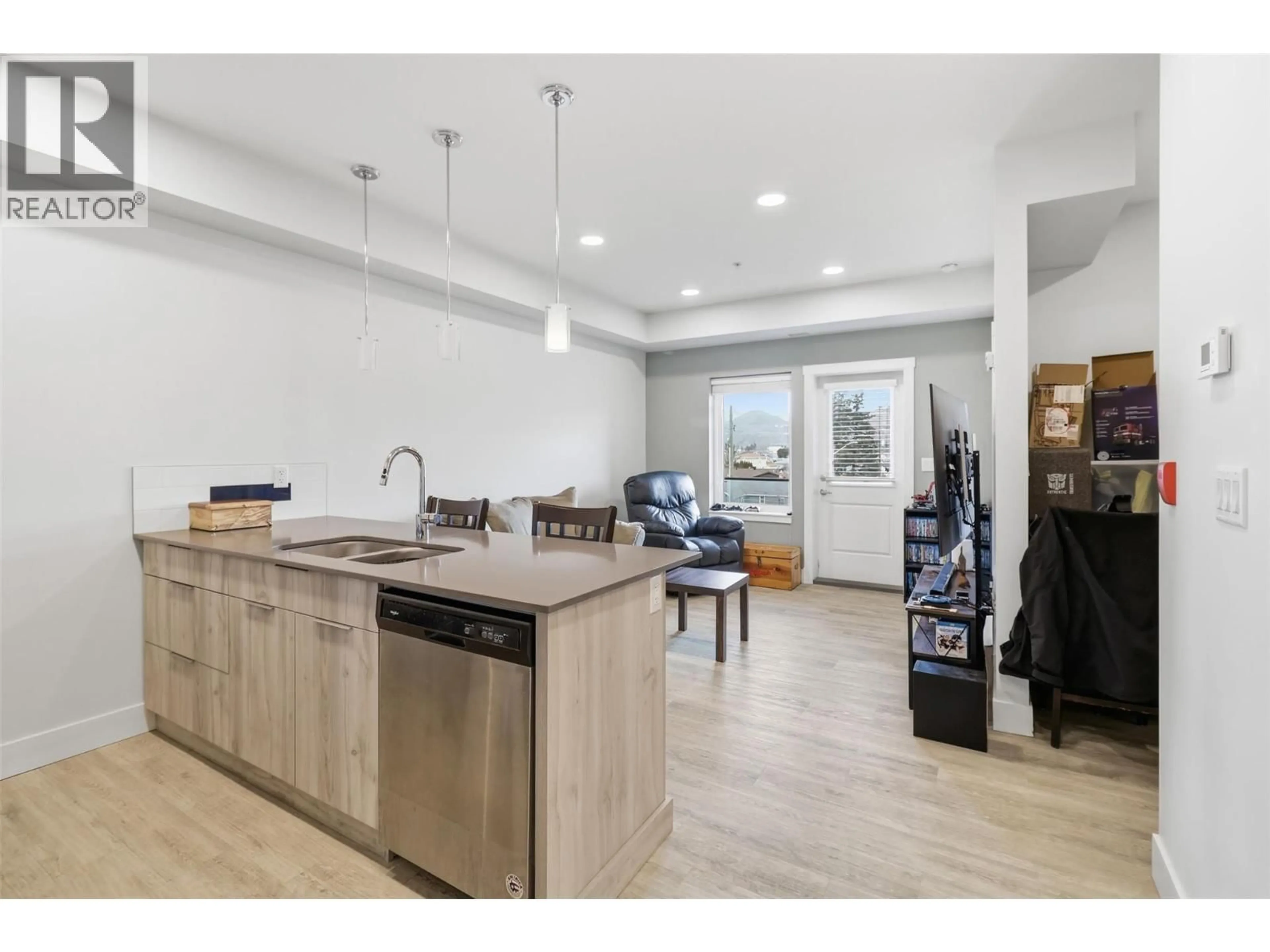 Open concept kitchen, unknown for 301 - 107 YEW STREET, Kamloops British Columbia V2B4A1