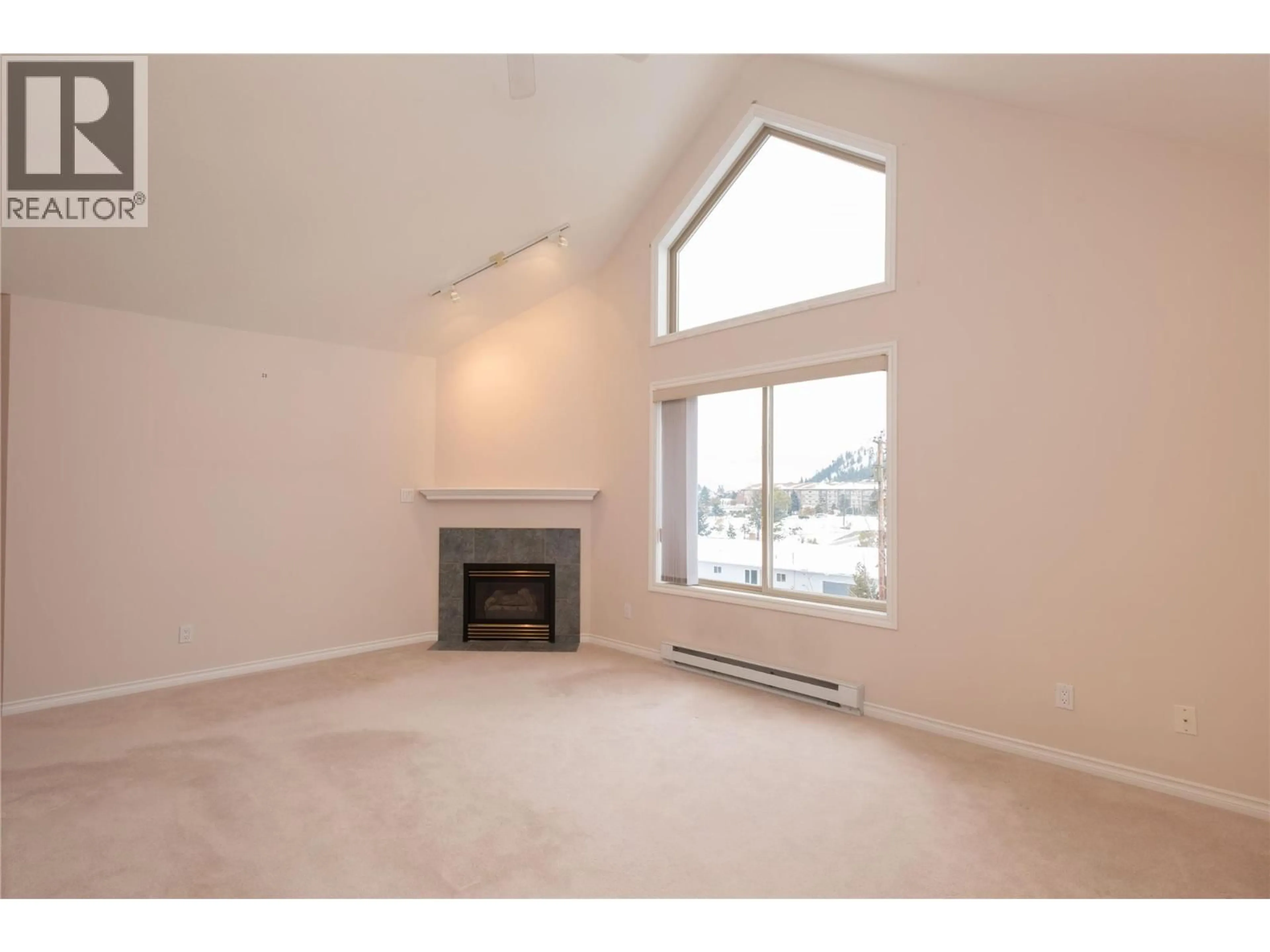 A pic of a room for 306 - 8416 JUBILEE ROAD, Summerland British Columbia V0H1Z5