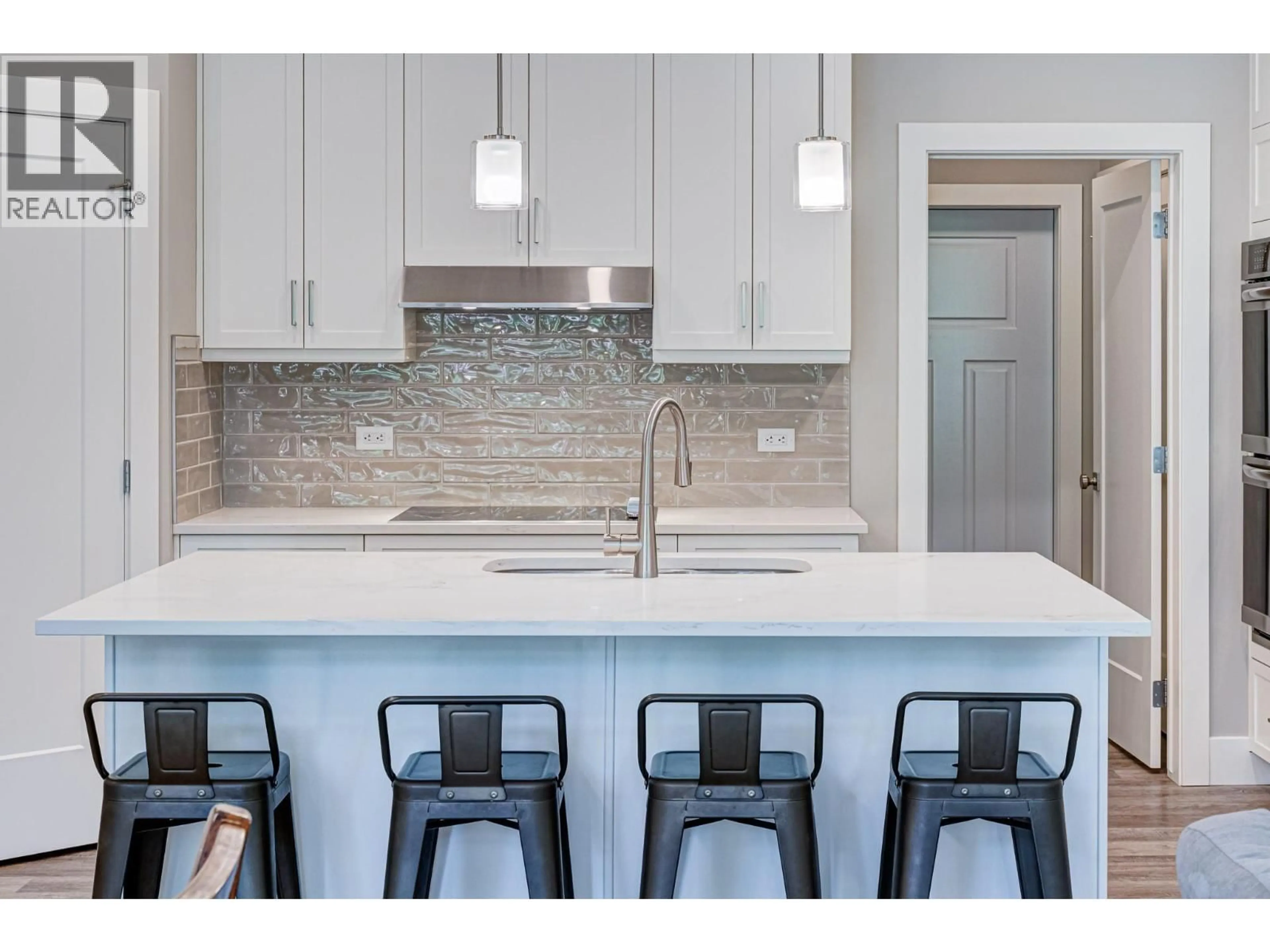 Contemporary kitchen, ceramic/tile floor for 2041 GOLDEN EAGLE DRIVE, Sparwood British Columbia V0B2G2