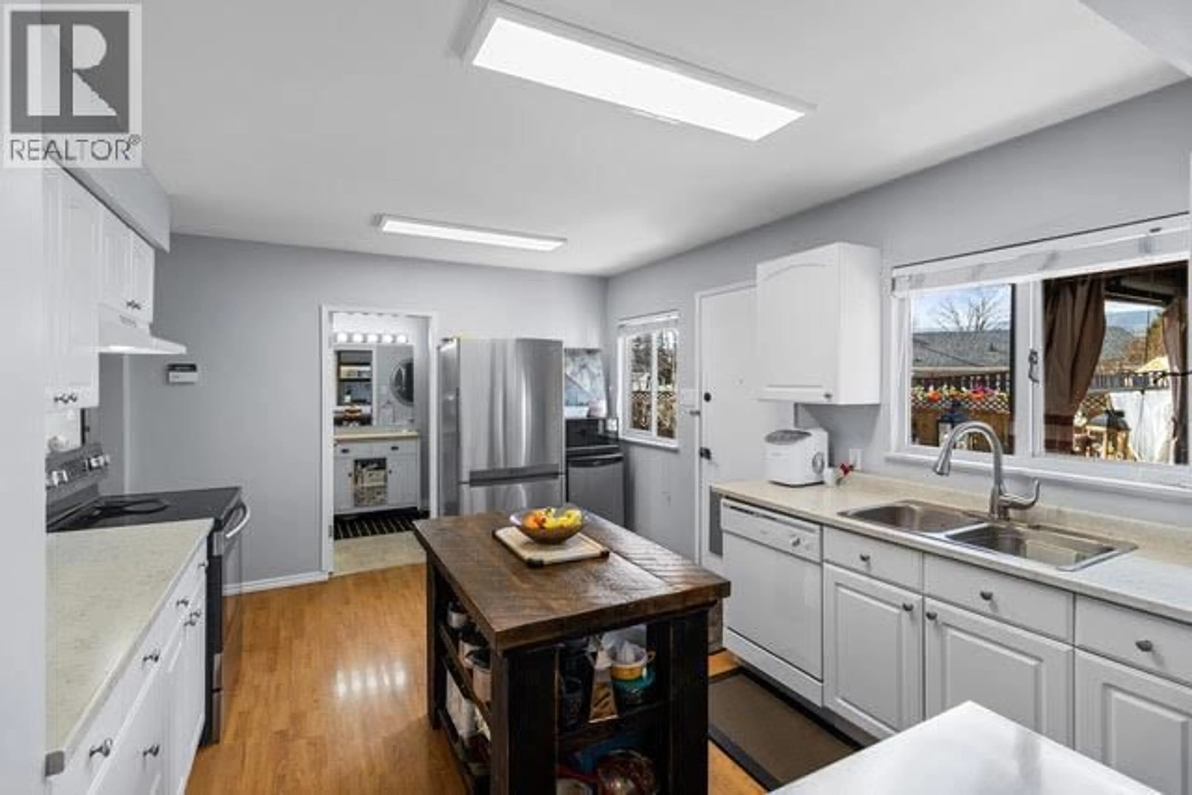 Unknown for 601 REGINA AVENUE, Kamloops British Columbia V2B1N6