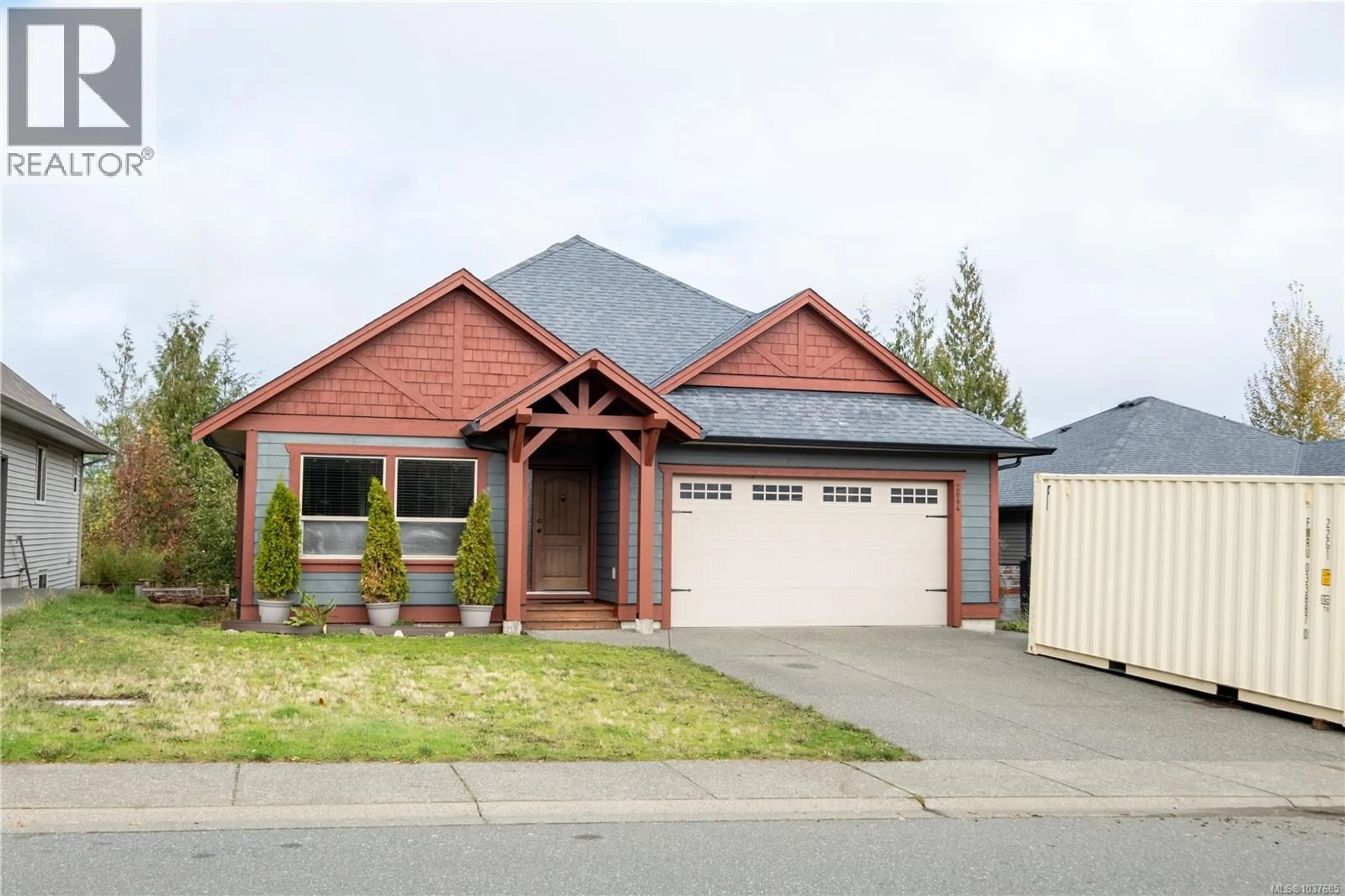 Home with vinyl exterior material, street for 2644 KENDAL AVENUE, Cumberland British Columbia V0R1S0
