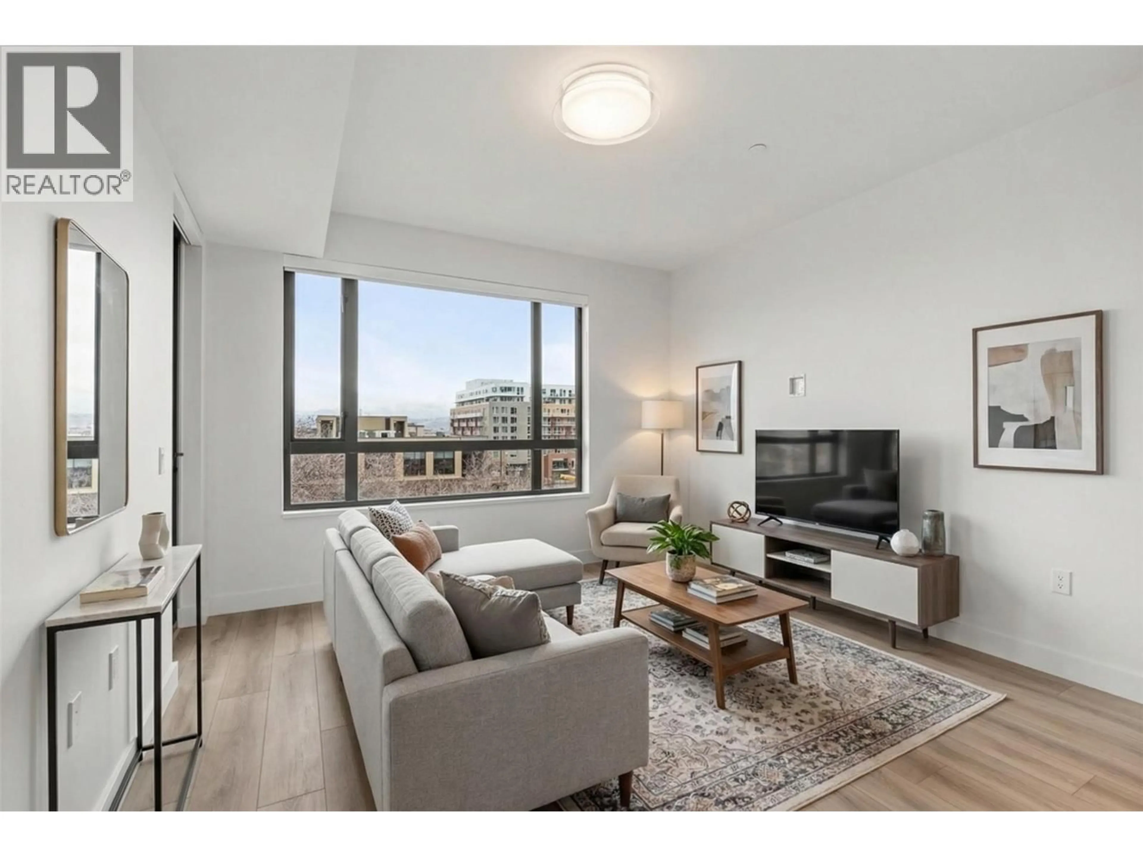 Living room with furniture, unknown for 508 - 3051 ABBOTT STREET, Kelowna British Columbia V1Y1G9