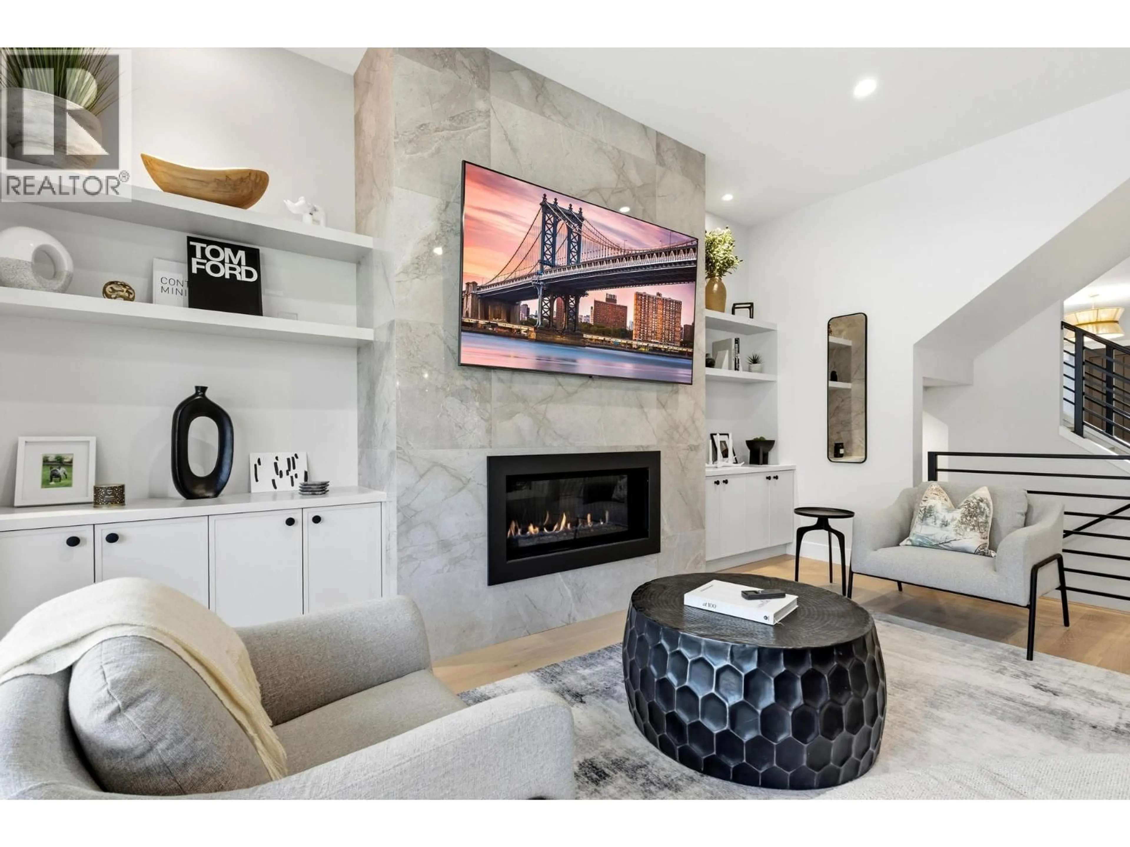Home theater for 451 VISION COURT, Kelowna British Columbia V1W0C4