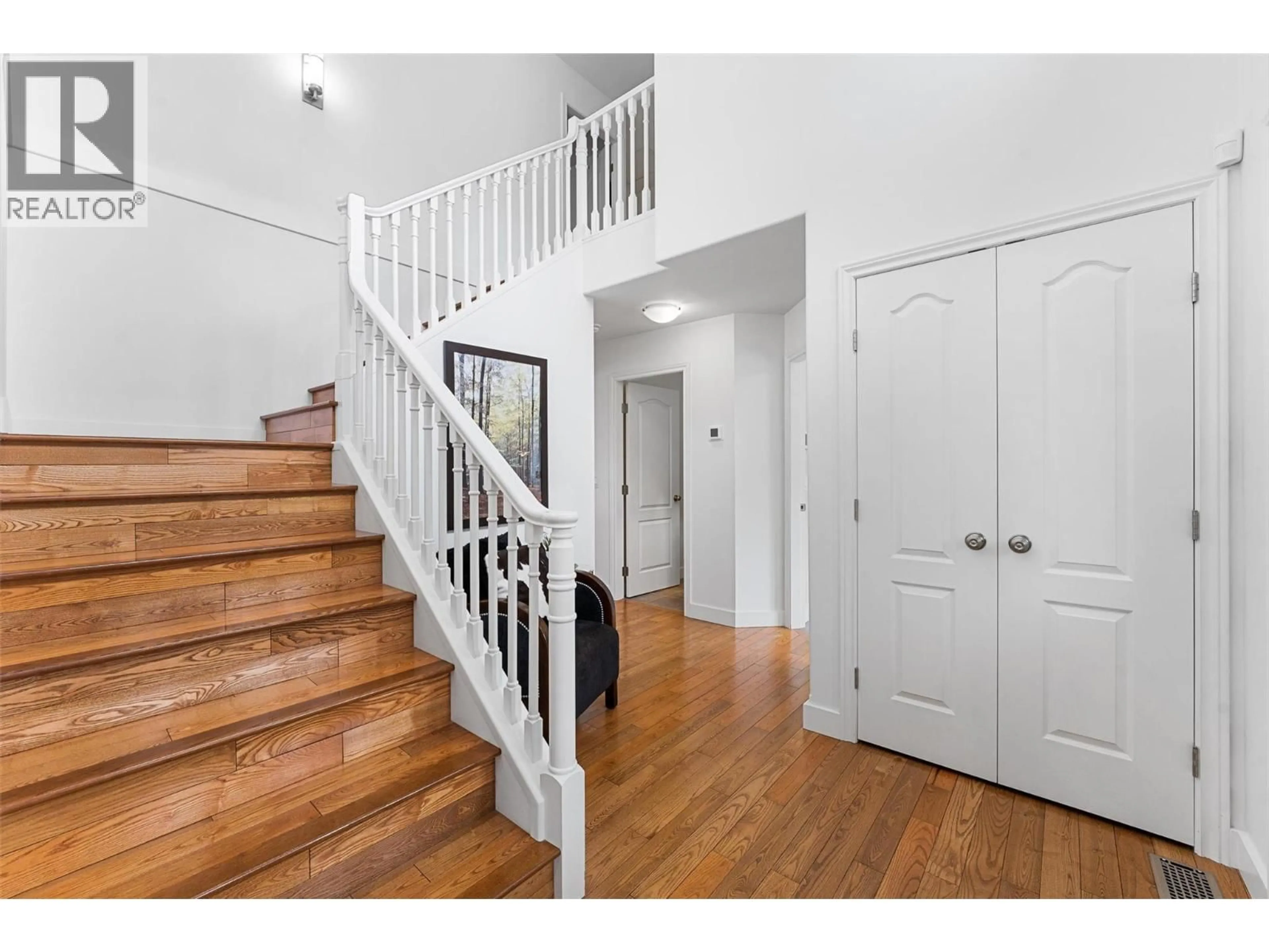 Unknown for 774 VARNEY COURT, Kelowna British Columbia V1W3Z2