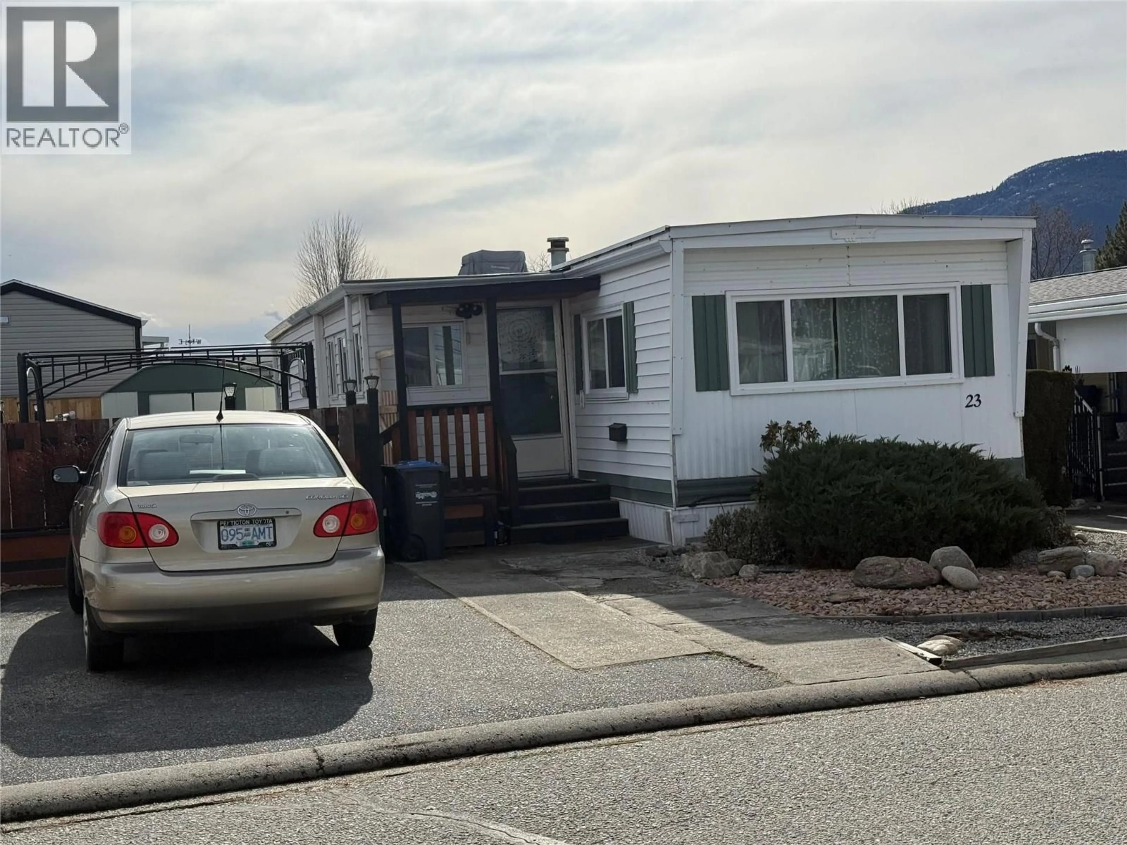 Unknown for 23 - 98 OKANAGAN AVENUE EAST, Penticton British Columbia V2A3J5