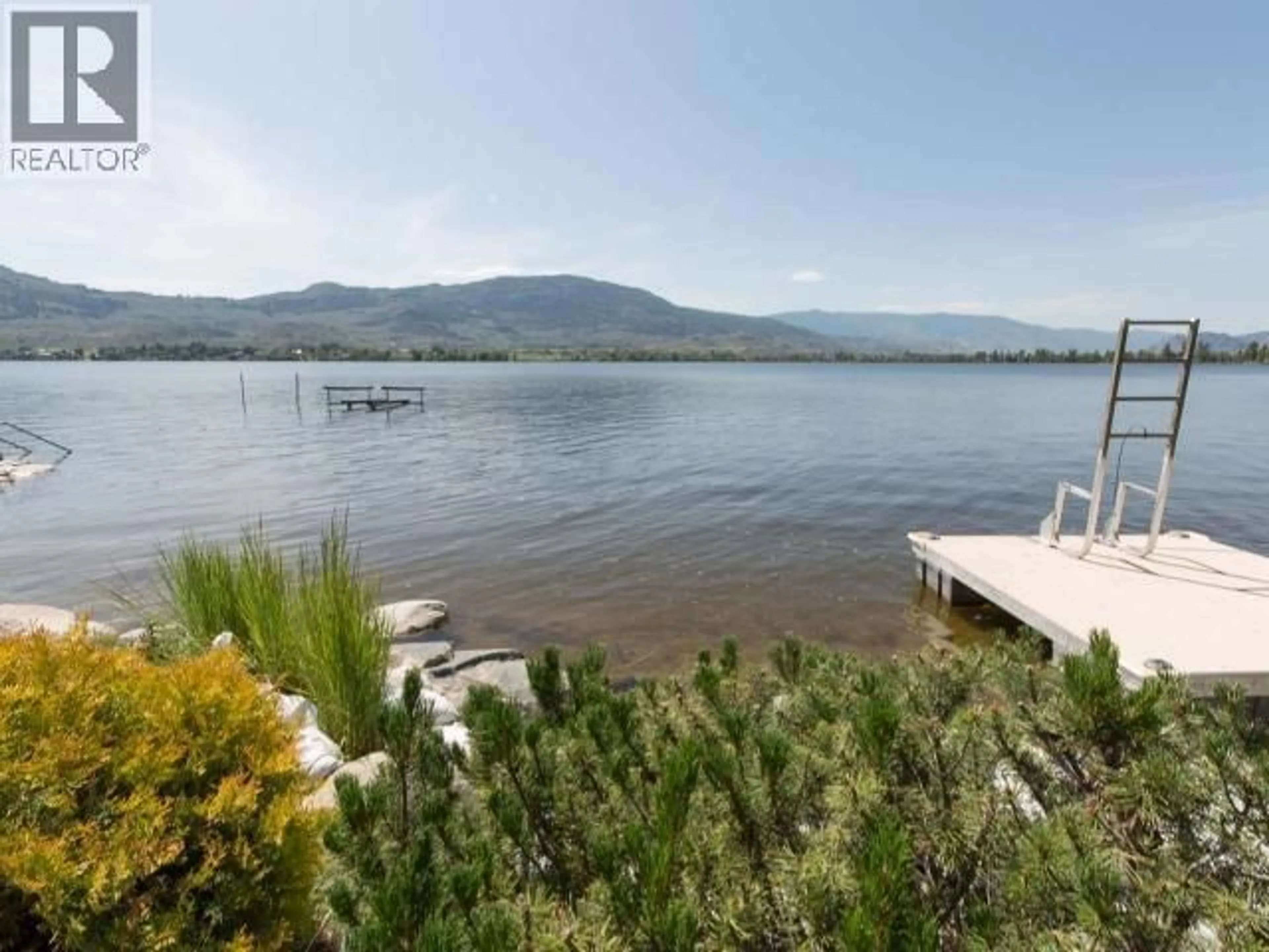 Patio, water/lake/river/ocean view for 302 - 2418 LAKESHORE DRIVE, Osoyoos British Columbia V0H1V6