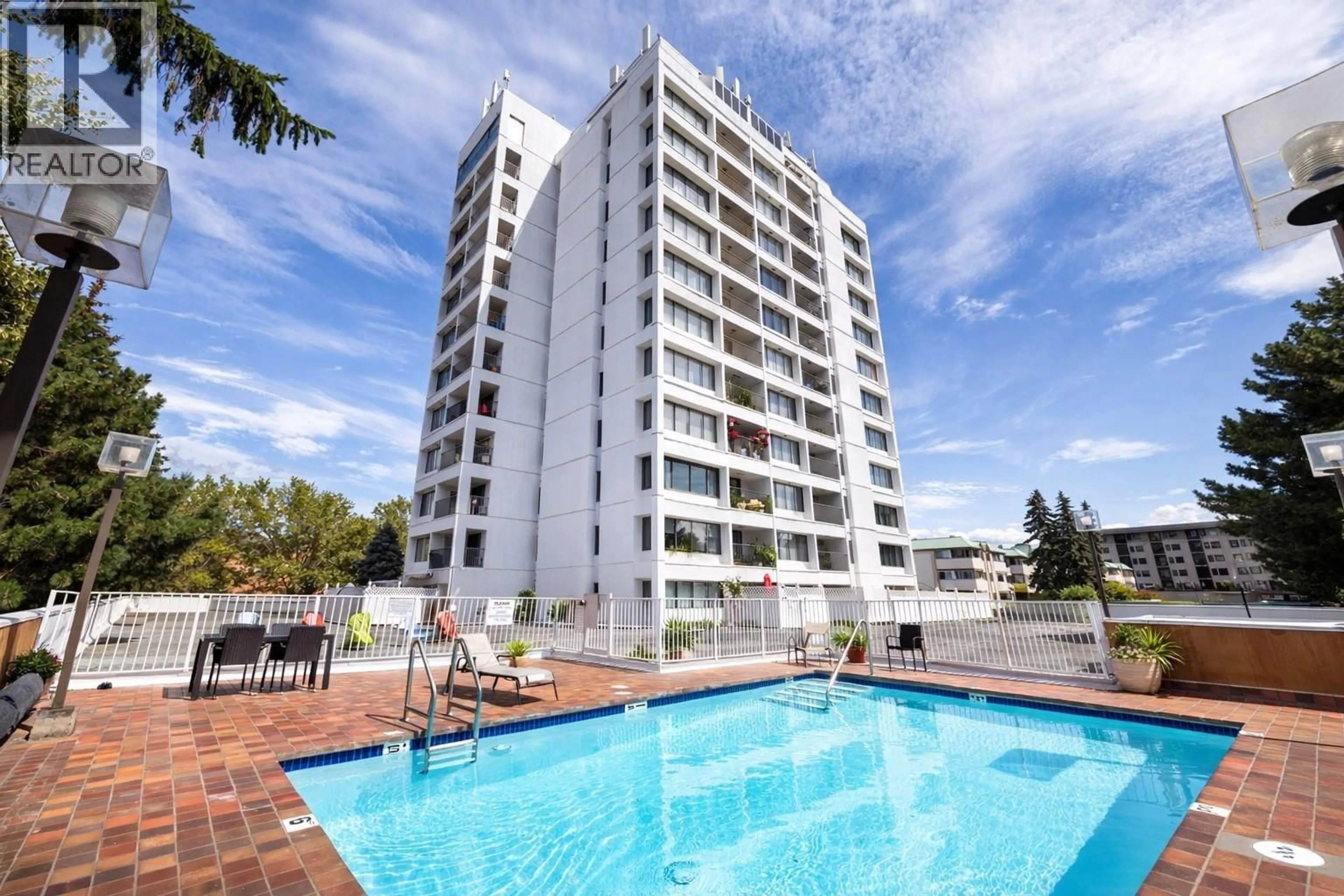 Pool for 506 - 737 LEON AVENUE, Kelowna British Columbia V1Y8L6