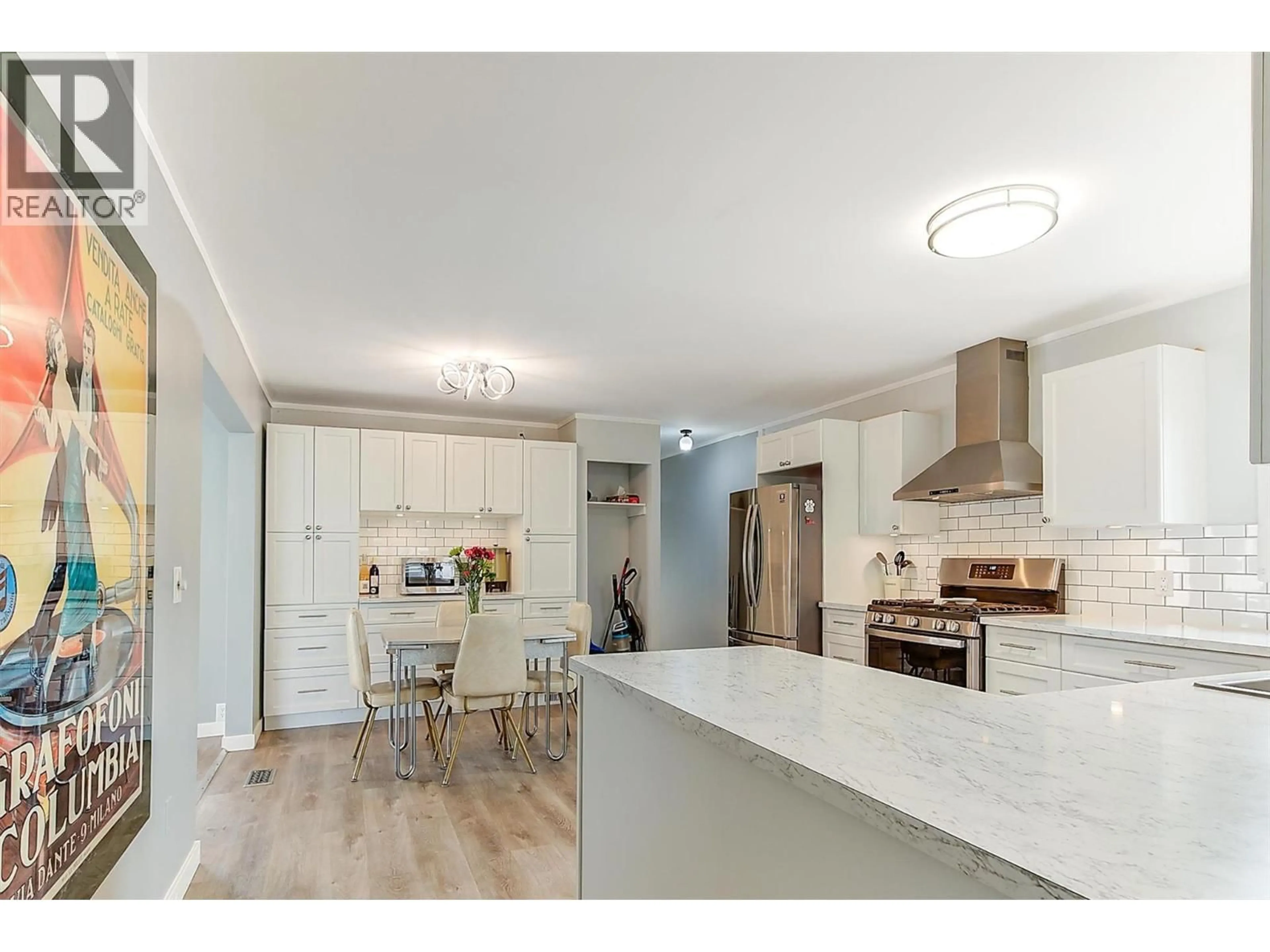 Open concept kitchen, unknown for 49 - 1929 97 HIGHWAY SOUTH, West Kelowna British Columbia V1Z2Z1