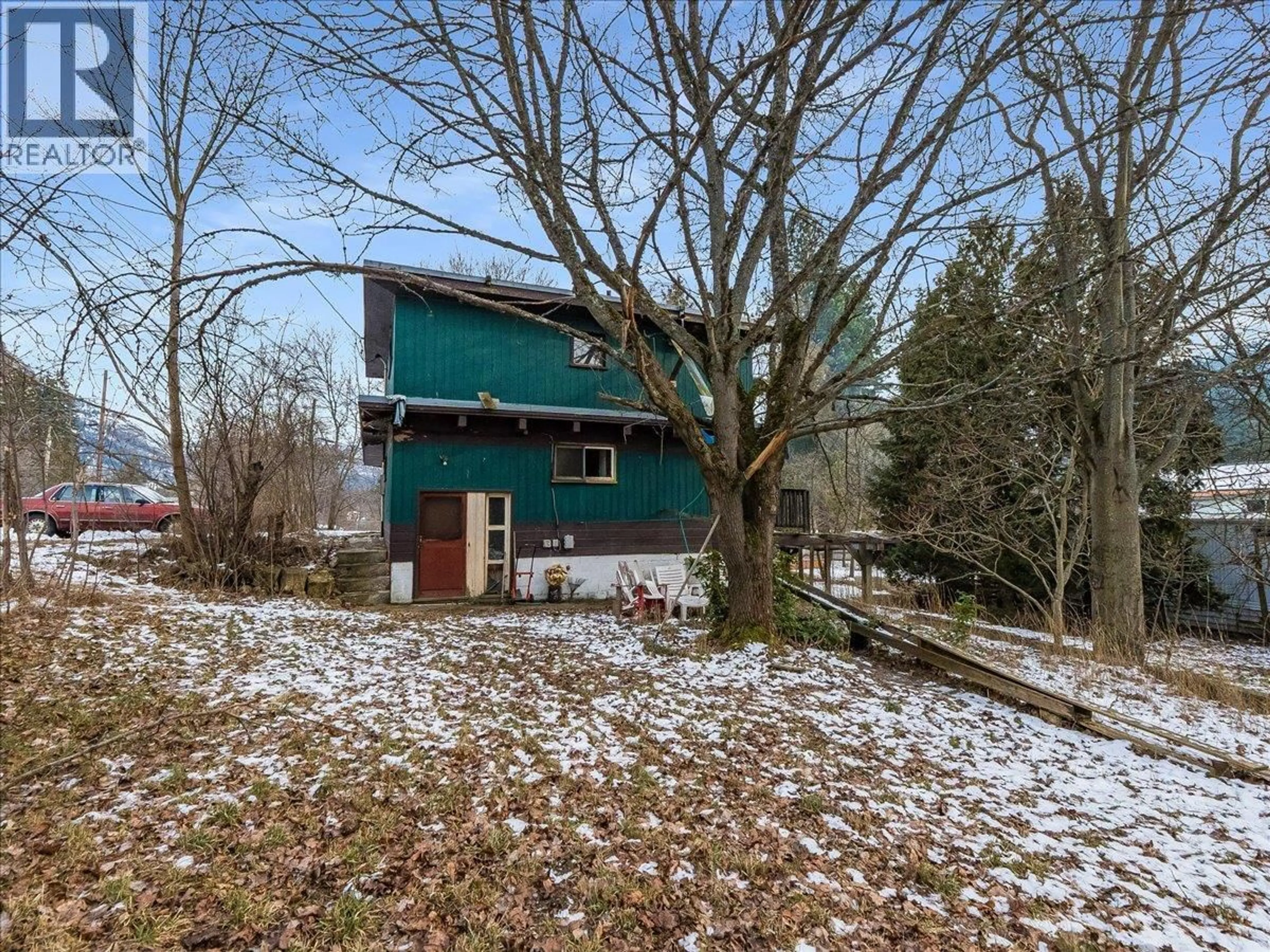 Unknown for 2962 CHARLESTON AVENUE, Castlegar British Columbia V1N4V3