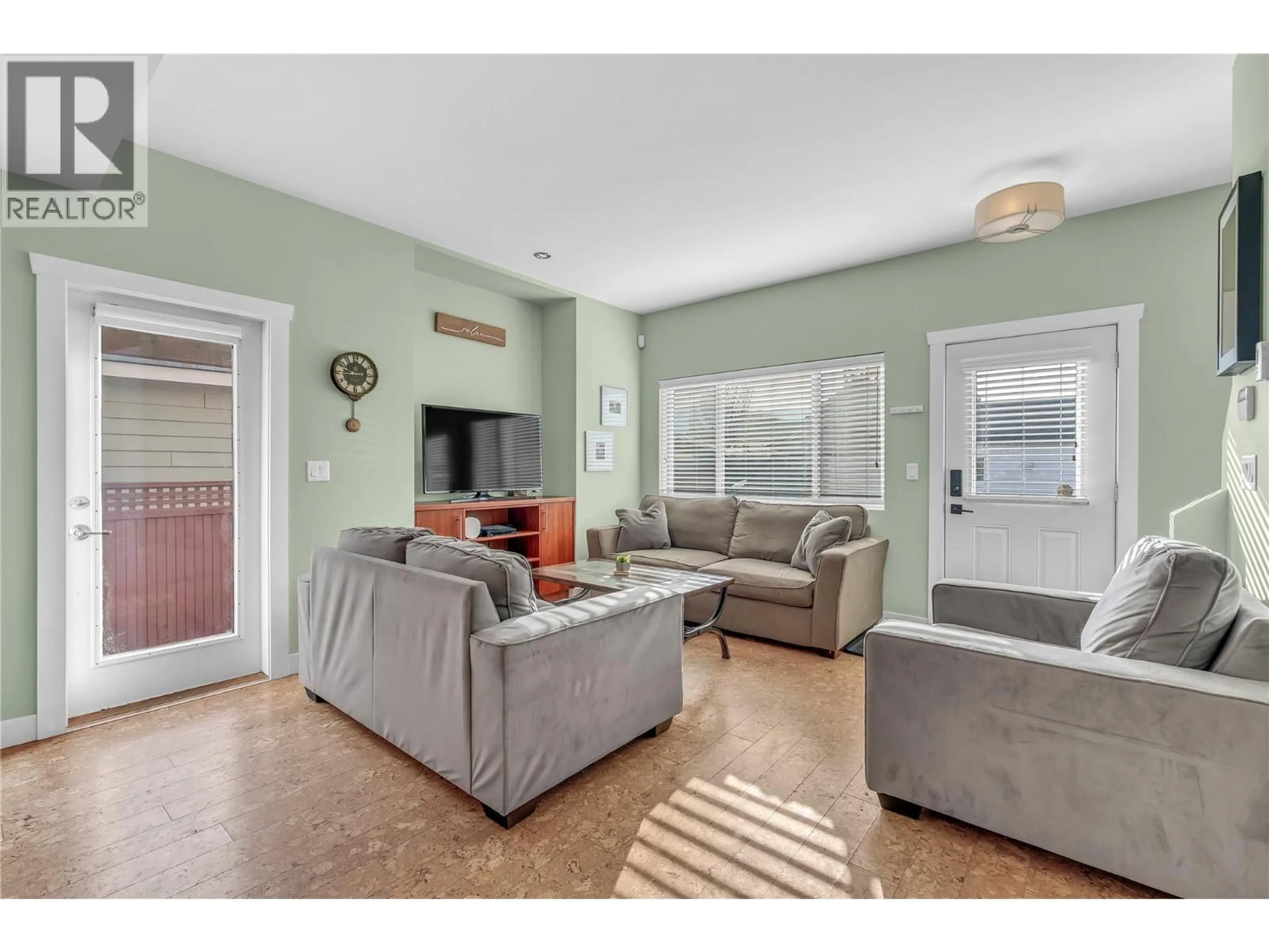 Living room with furniture, unknown for 102 - 584 WESTMINSTER AVENUE WEST, Penticton British Columbia V2A1K6