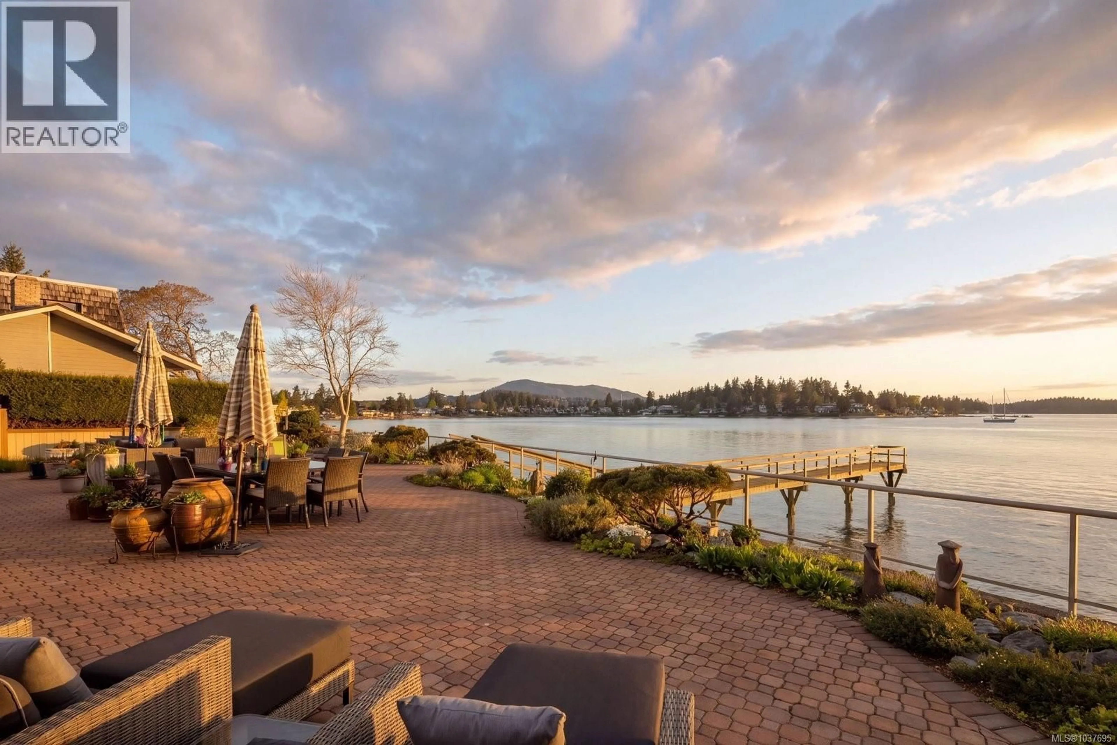 Patio, water/lake/river/ocean view for 2450 WHIDBY LANE, Sidney British Columbia V8L2K3