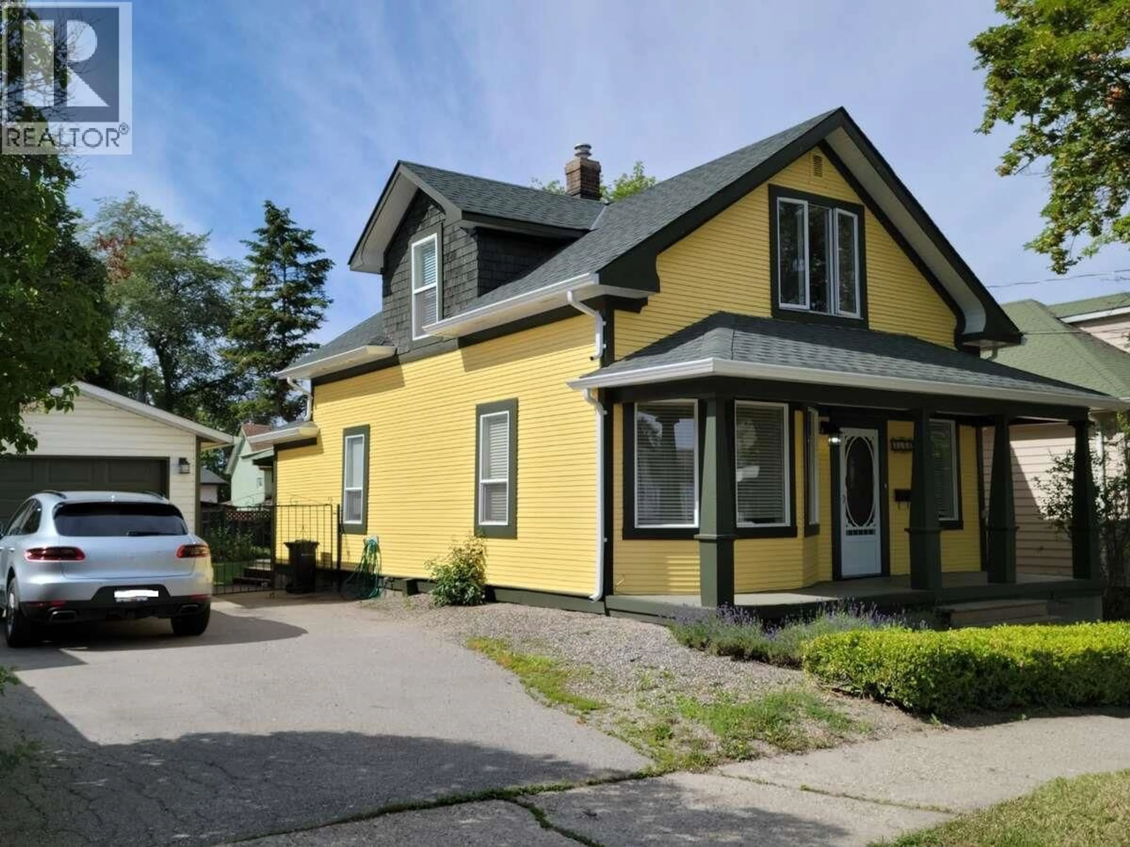 Home with vinyl exterior material, street for 2600 37 AVENUE, Vernon British Columbia V1T2X4