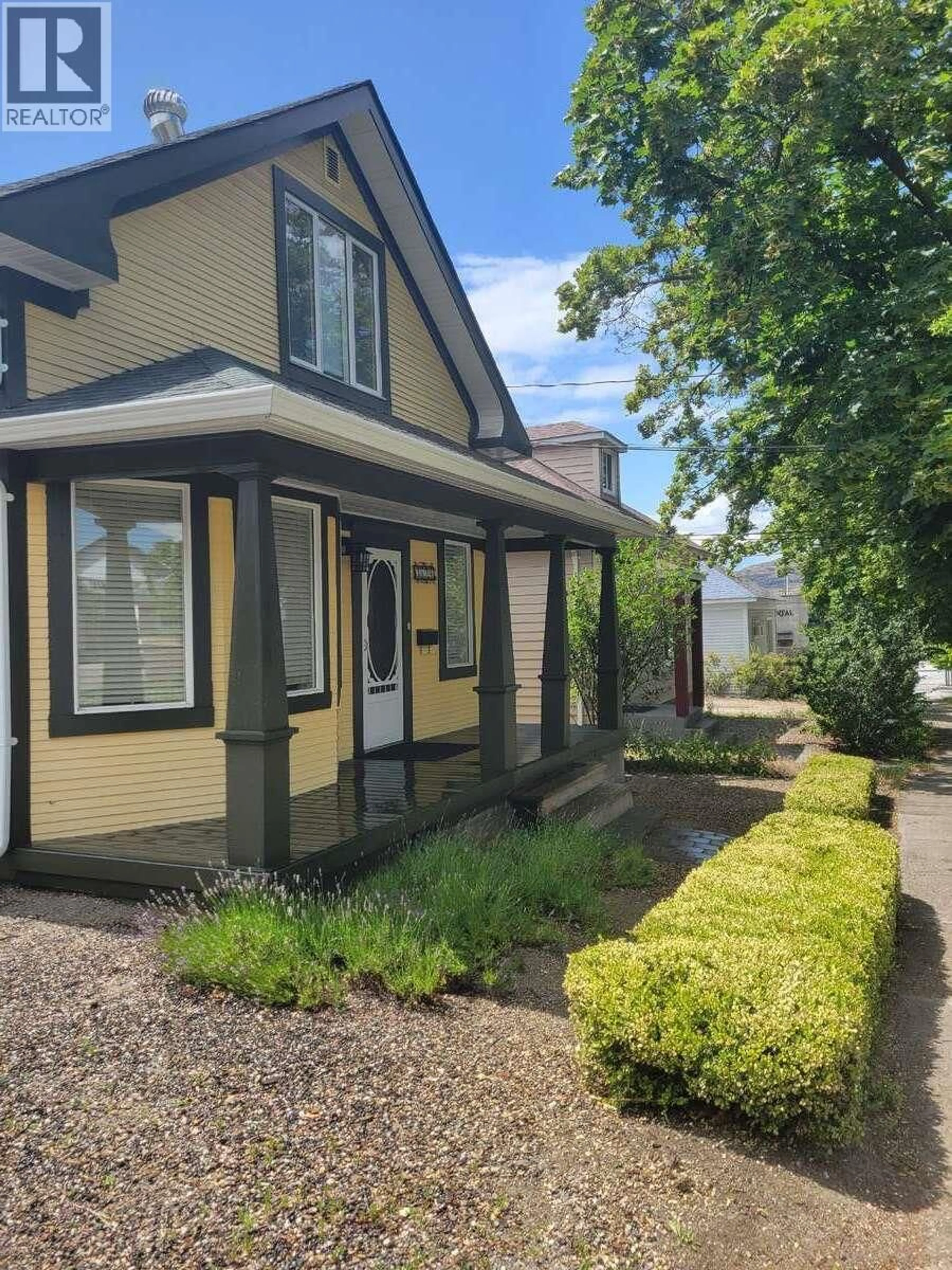 Home with vinyl exterior material, street for 2600 37 AVENUE, Vernon British Columbia V1T2X4