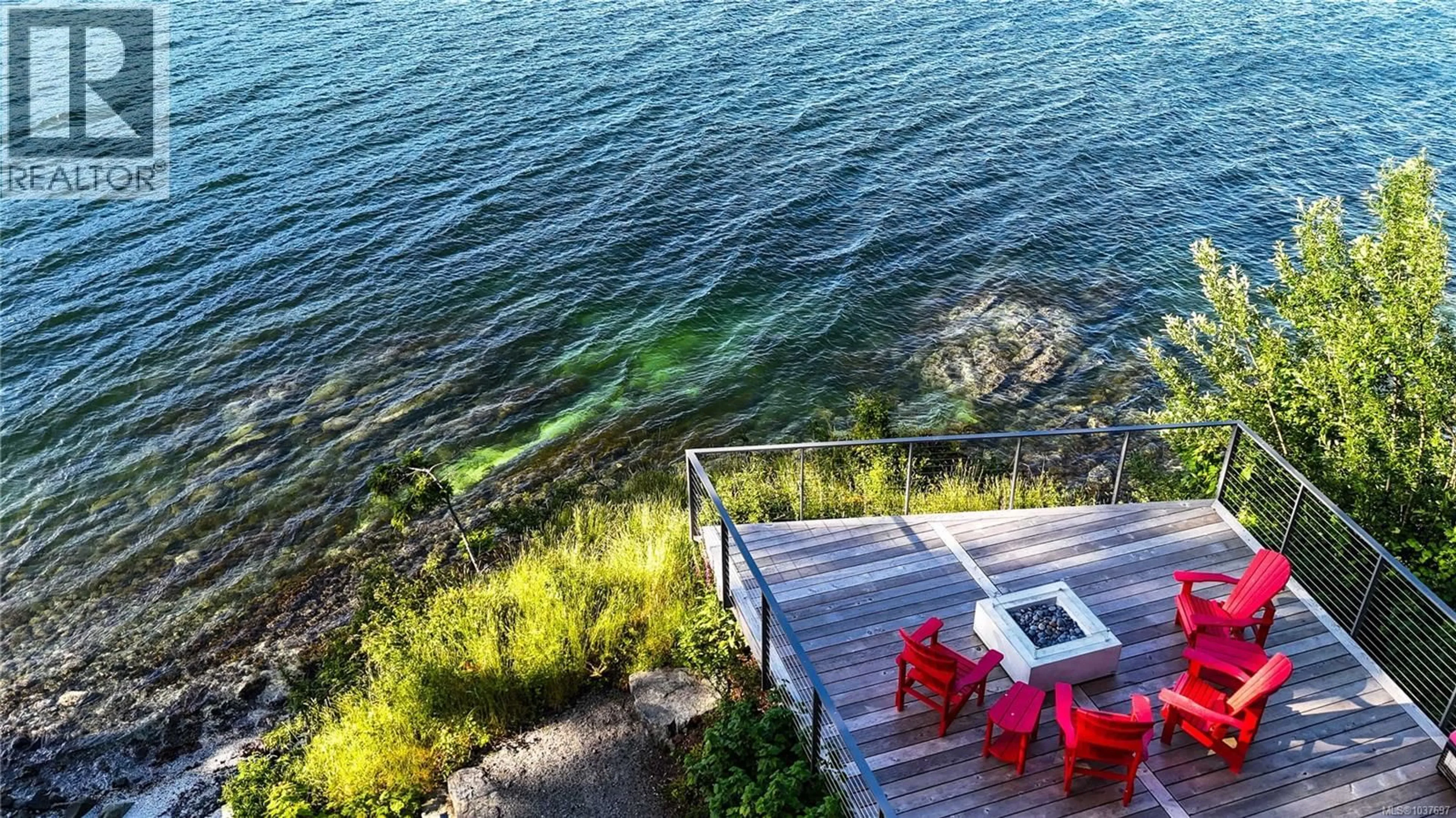 Patio, water/lake/river/ocean view for 848 LANDS END ROAD, North Saanich British Columbia V8L5L3