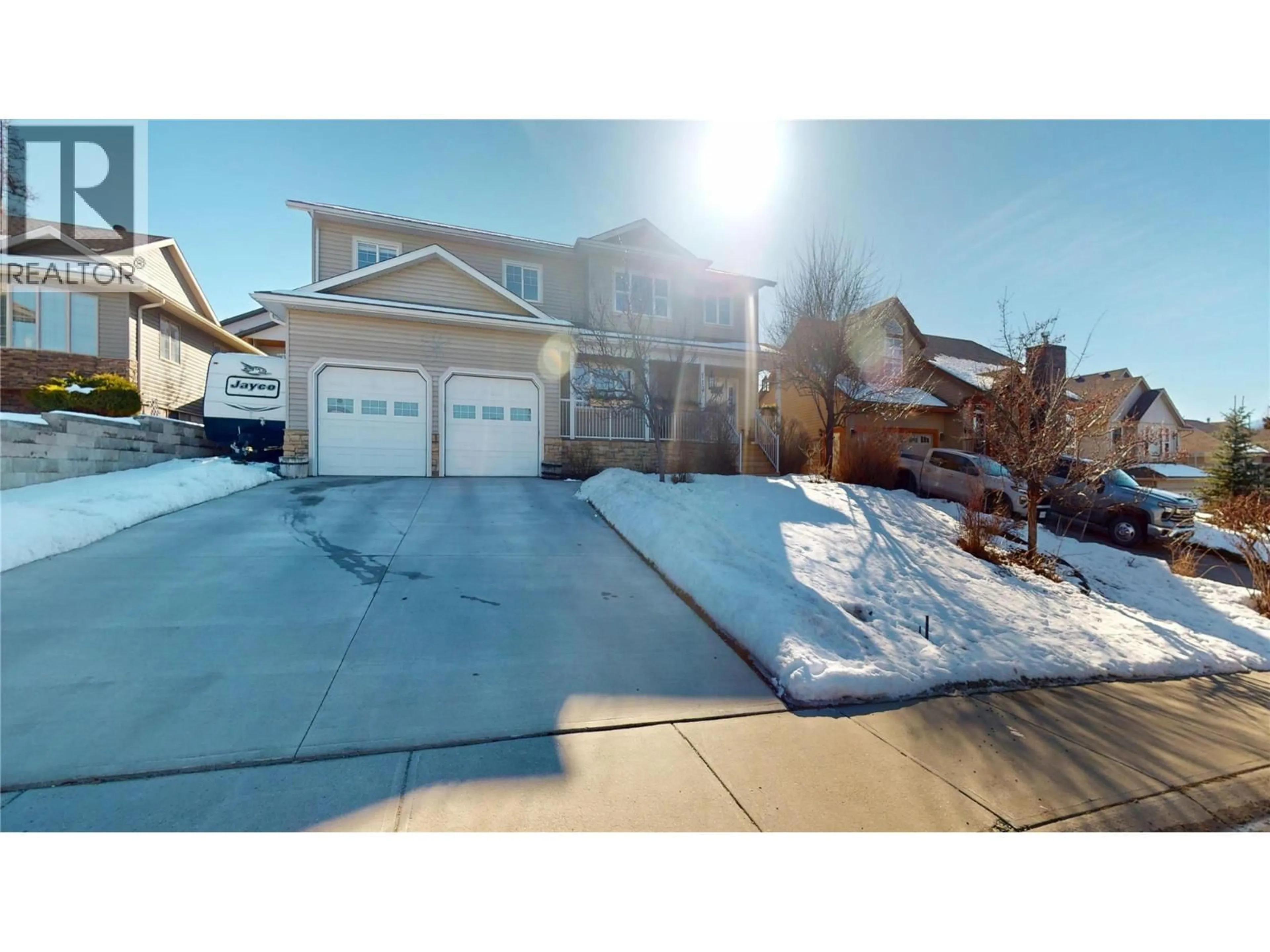 A pic from outside/outdoor area/front of a property/back of a property/a pic from drone, street for 113 17TH STREET SOUTH, Cranbrook British Columbia V1C0A1