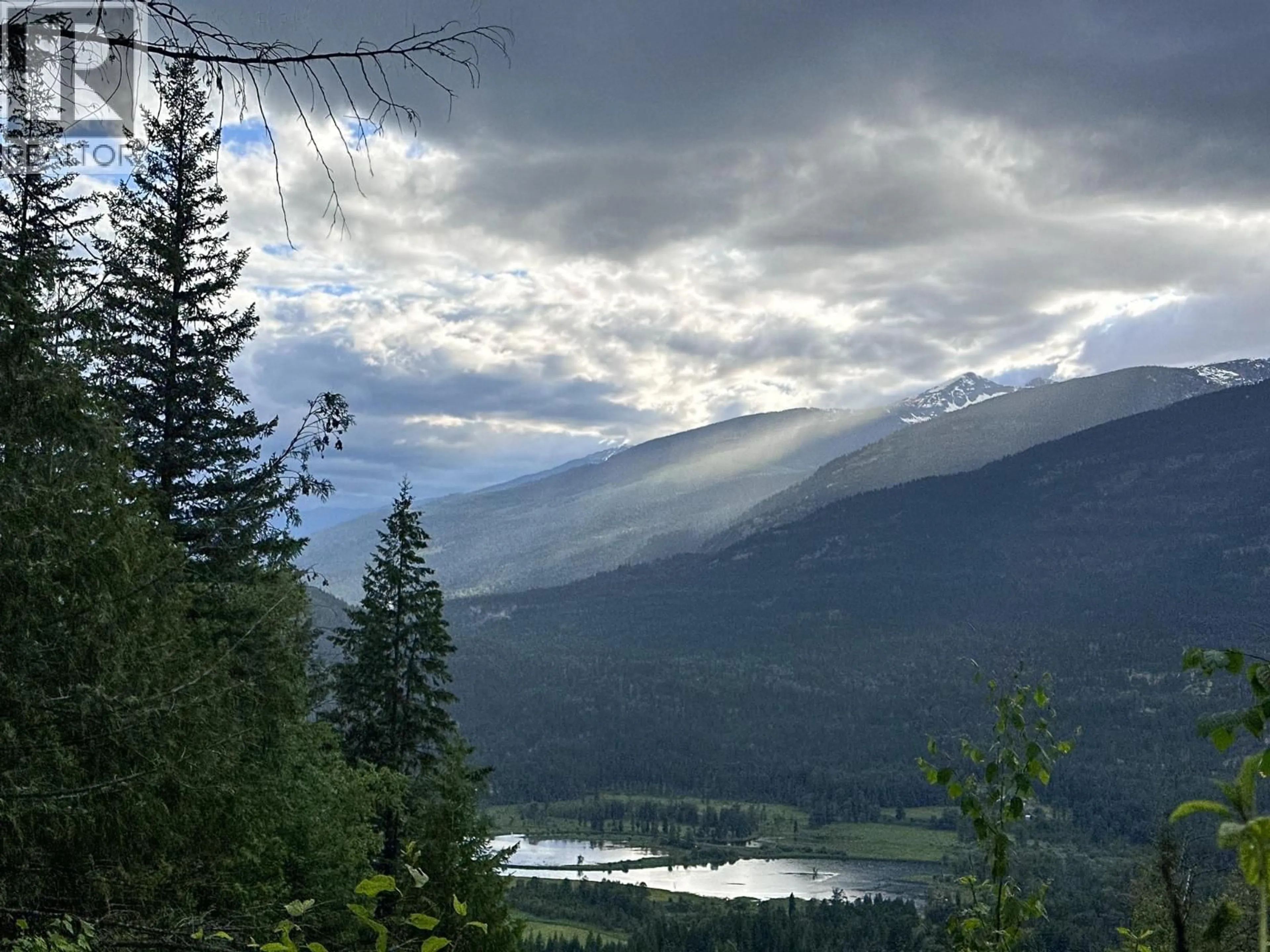 Blurry image for 8907 MARTENS ROAD, Slocan British Columbia V1L1C0