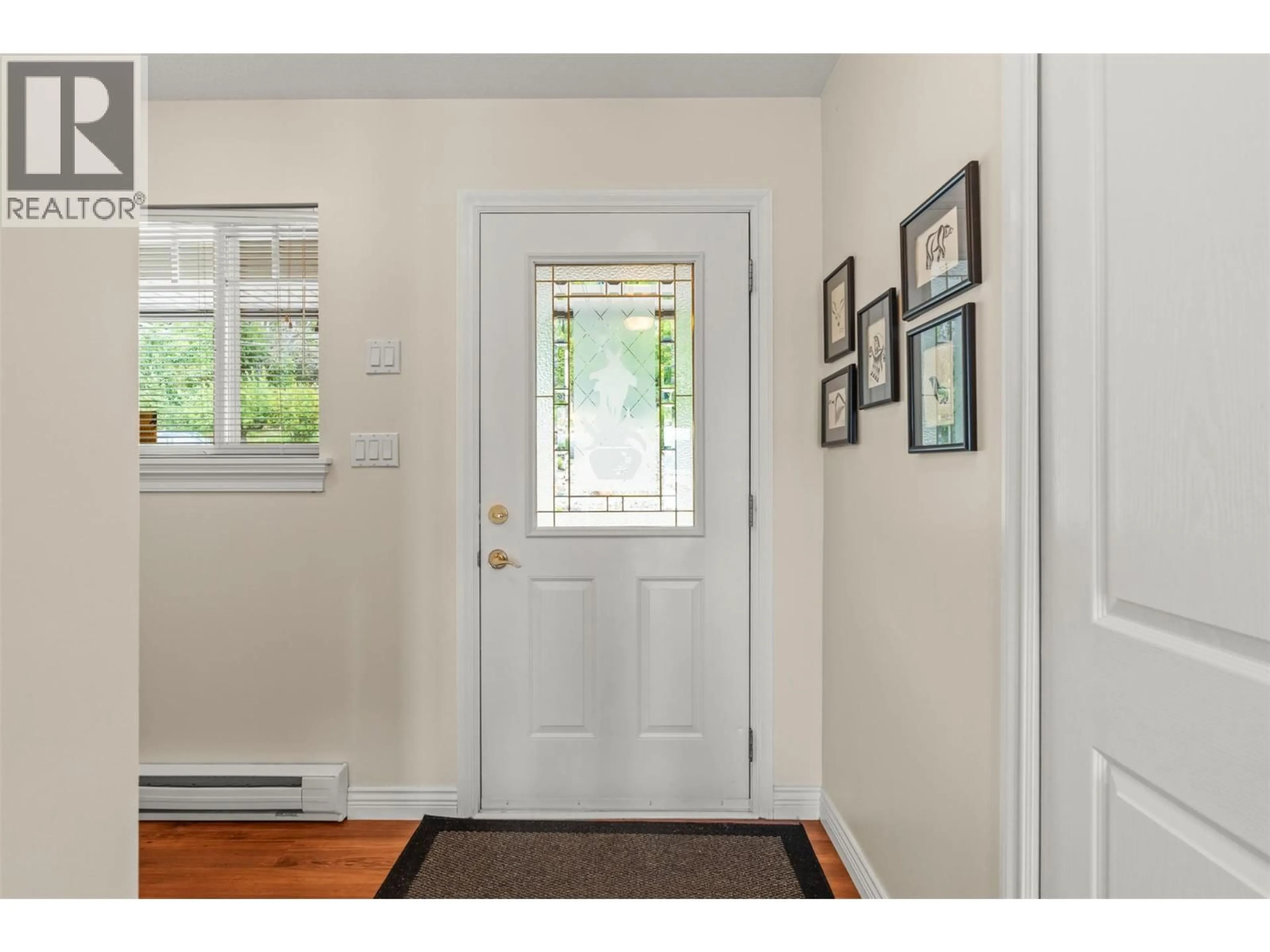 Indoor entryway for 367 KILLARNEY WAY, Vernon British Columbia V1H2C5