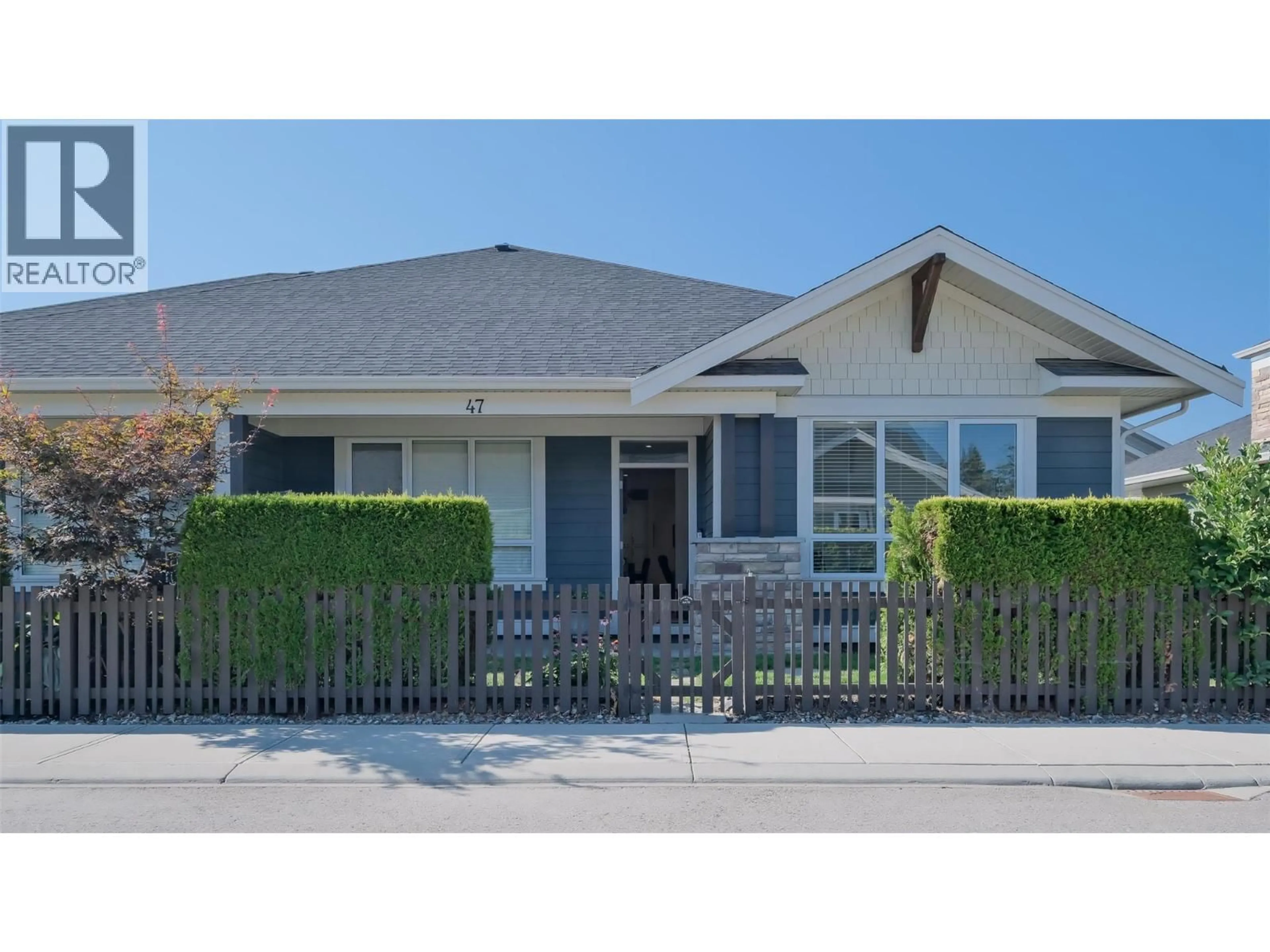 Home with vinyl exterior material, street for 47 - 1960 KLO ROAD, Kelowna British Columbia V1W5L2