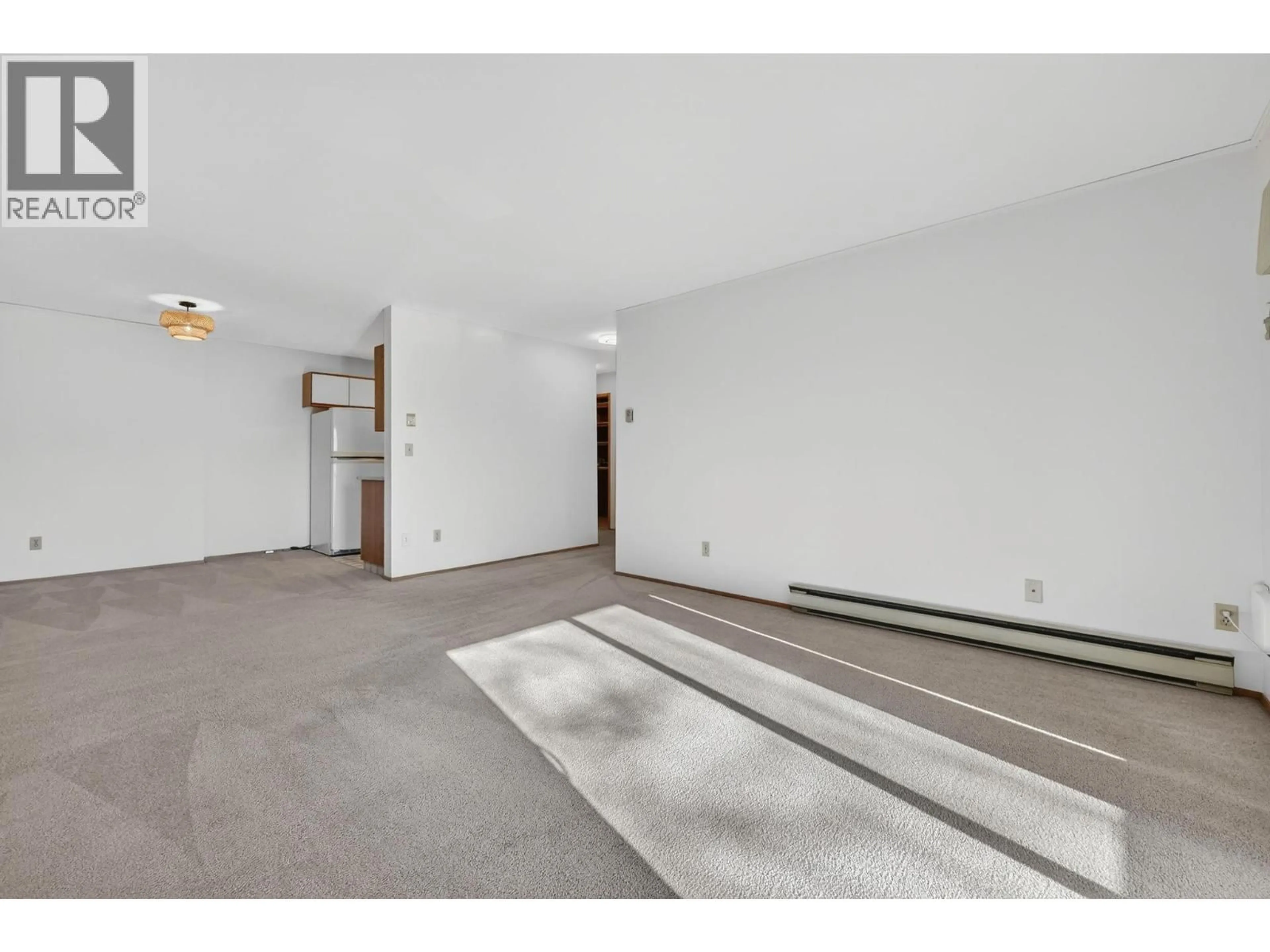 A pic of a room for 307 - 3180 DE MONTREUIL COURT, Kelowna British Columbia V1W3W4