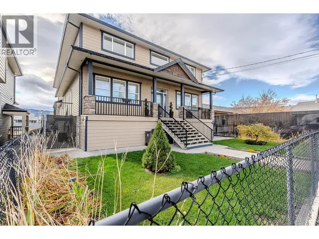 2240 JACKSON AVENUE, Merritt 3
