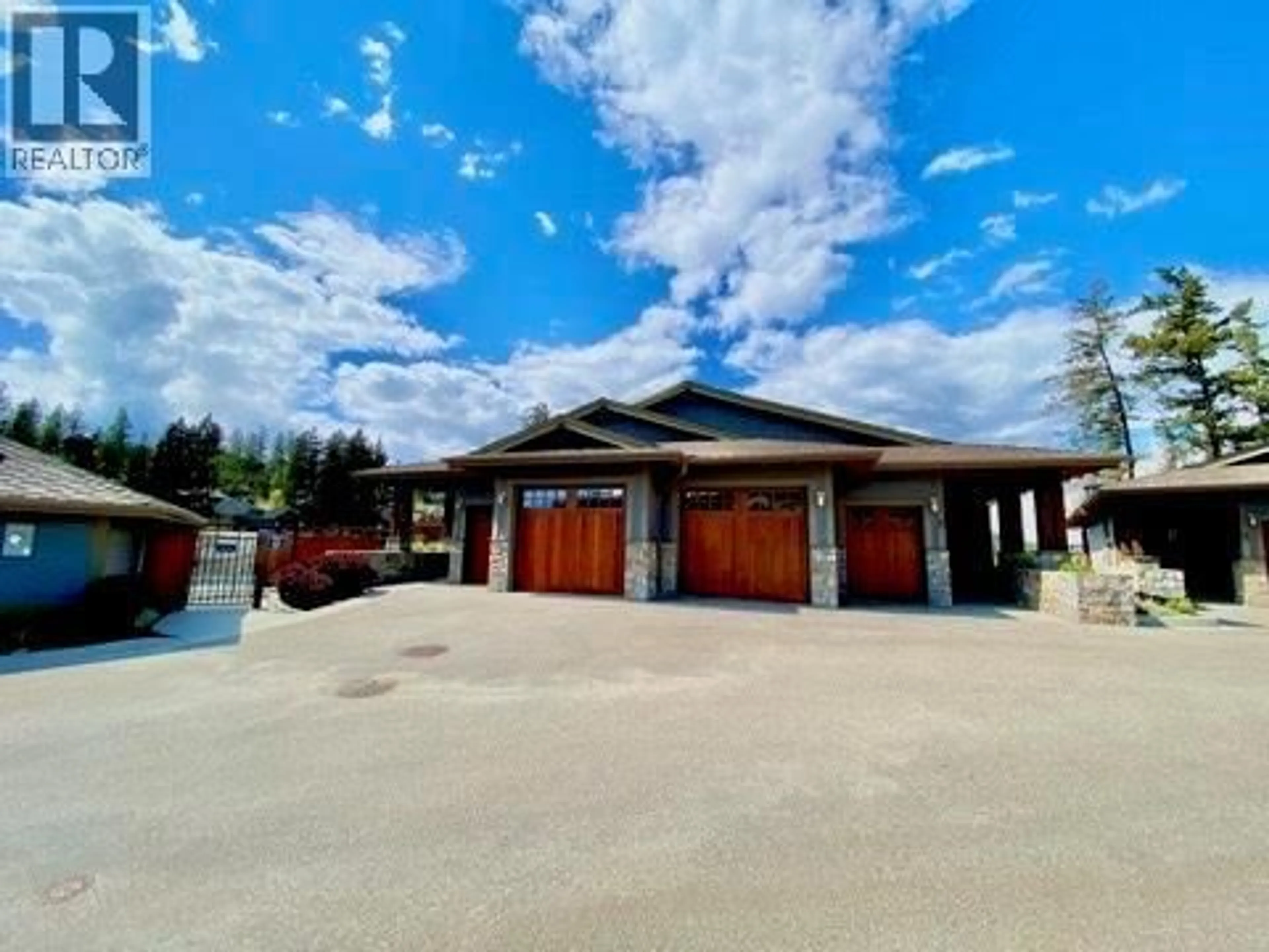 Indoor garage for 3H - 101 DORMIE DRIVE, Vernon British Columbia V1H1Y6