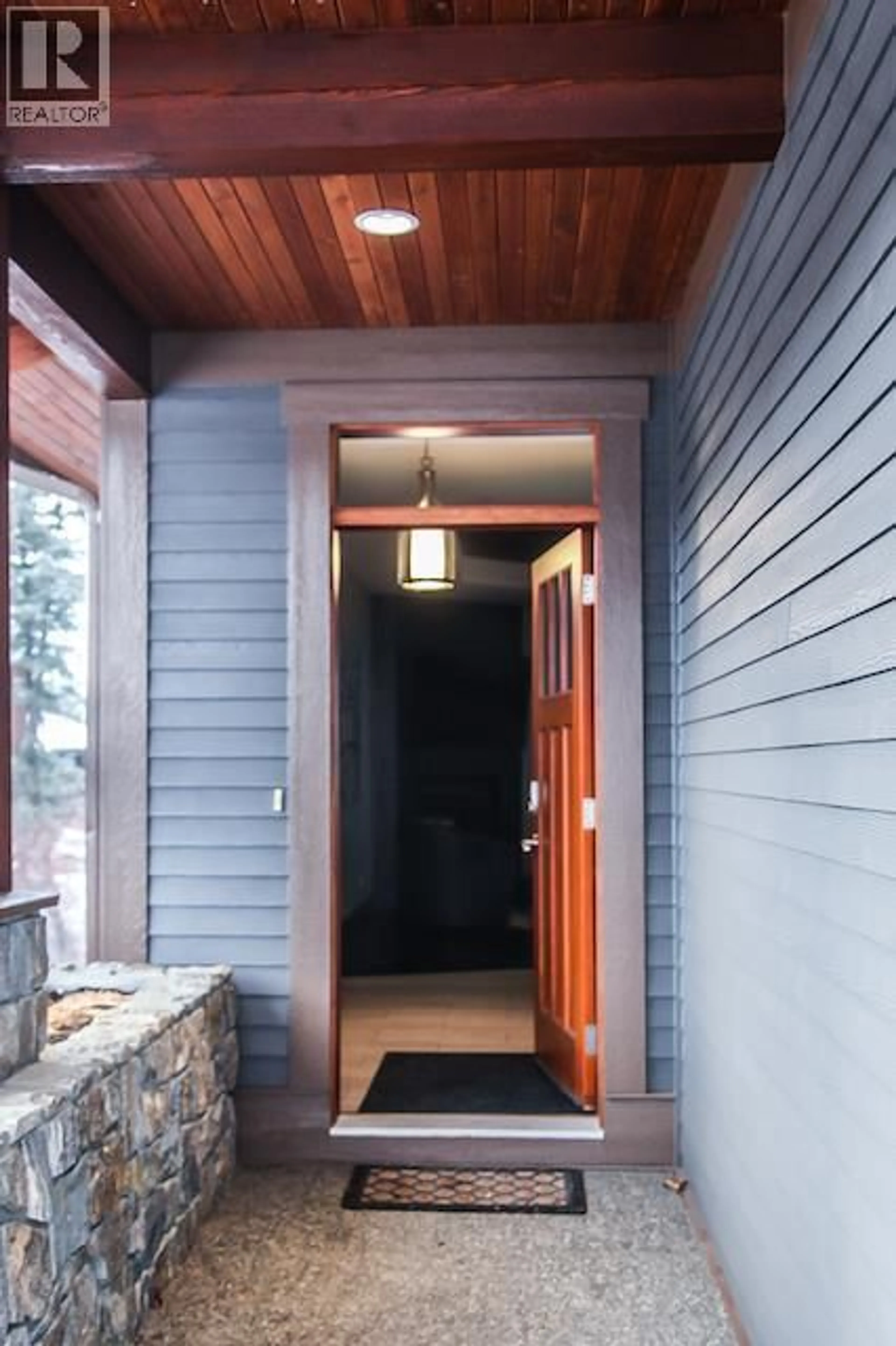 Indoor entryway for 3H - 101 DORMIE DRIVE, Vernon British Columbia V1H1Y6
