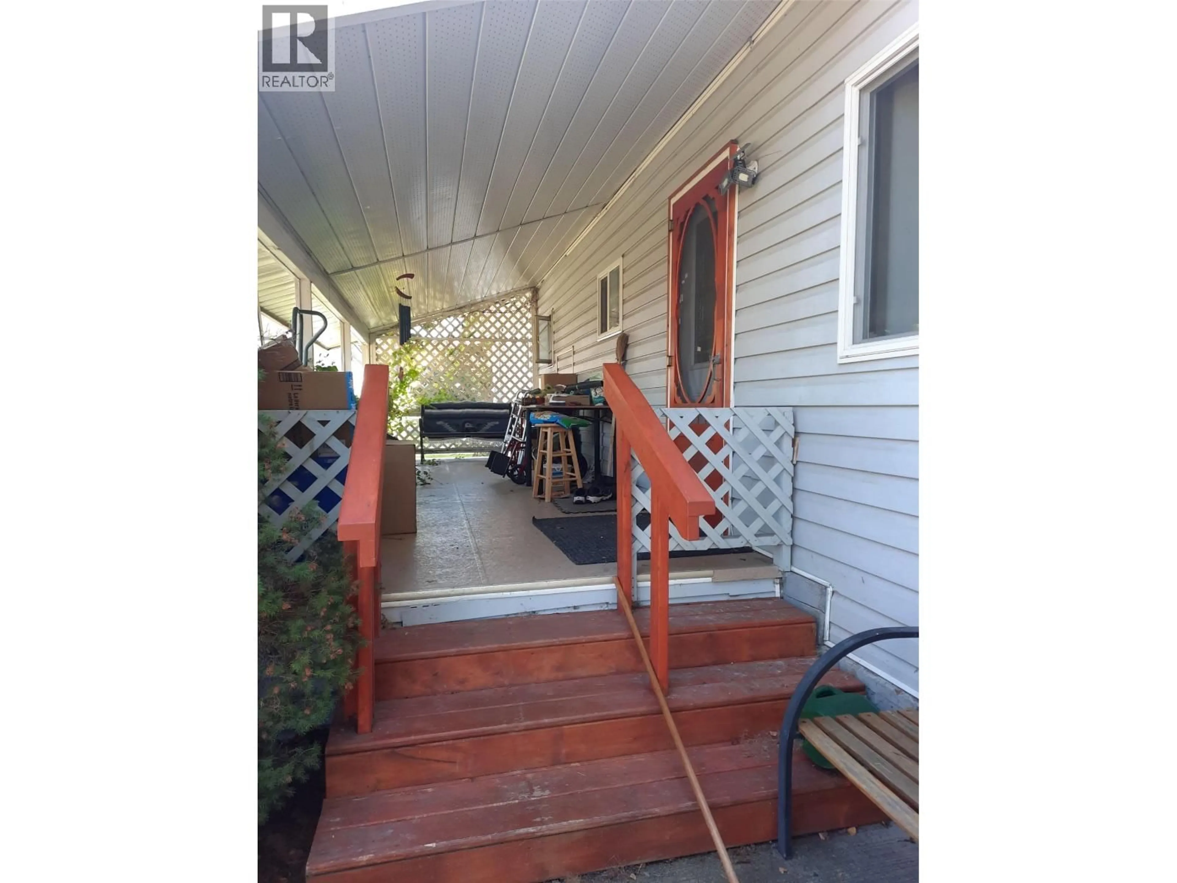Patio, street for 4300 VICTORIA AVENUE EAST, Grand Forks British Columbia V0H1H5