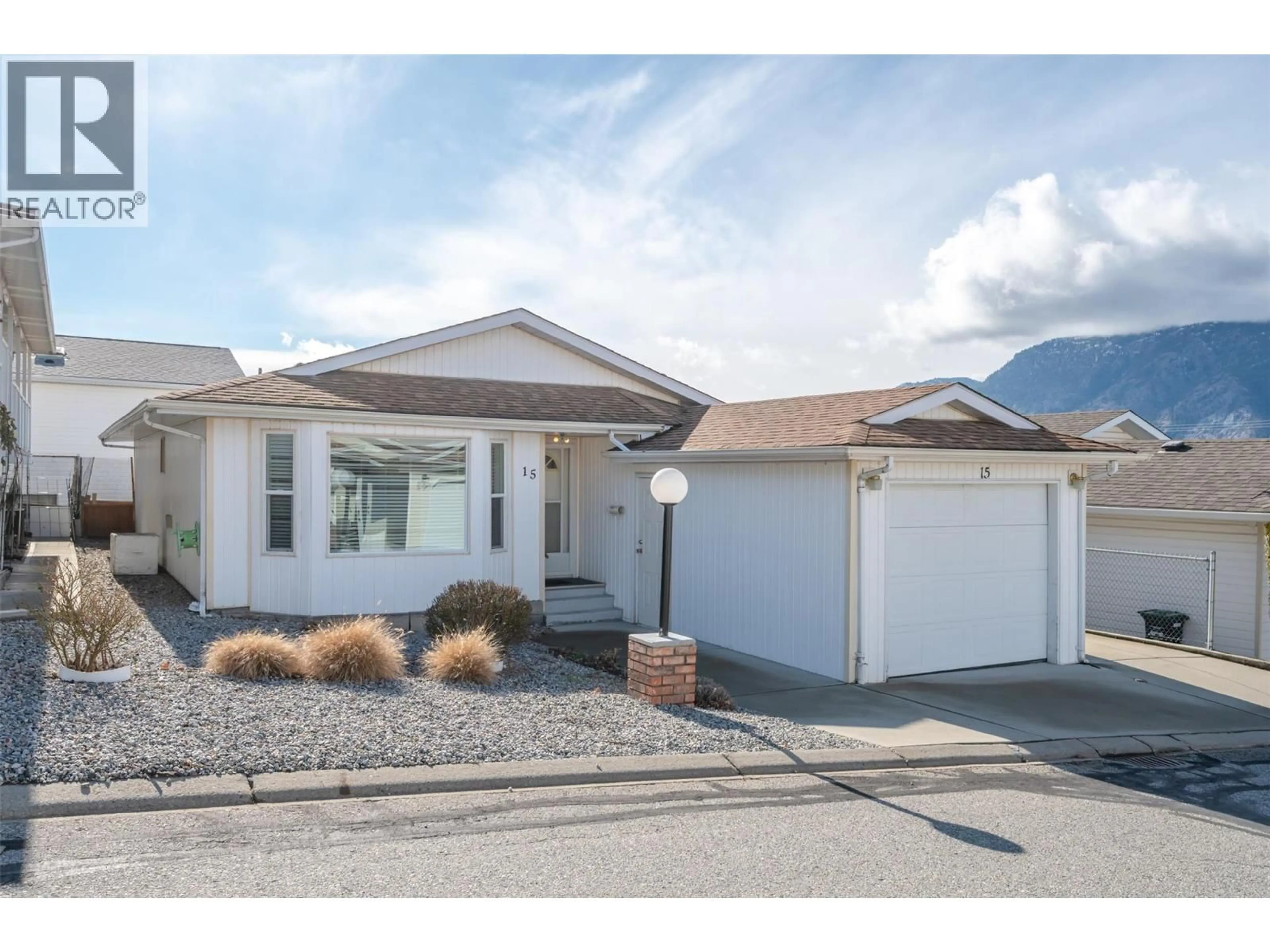 Home with vinyl exterior material, mountain view for 15 - 3096 SOUTH MAIN STREET, Penticton British Columbia V2A8C1