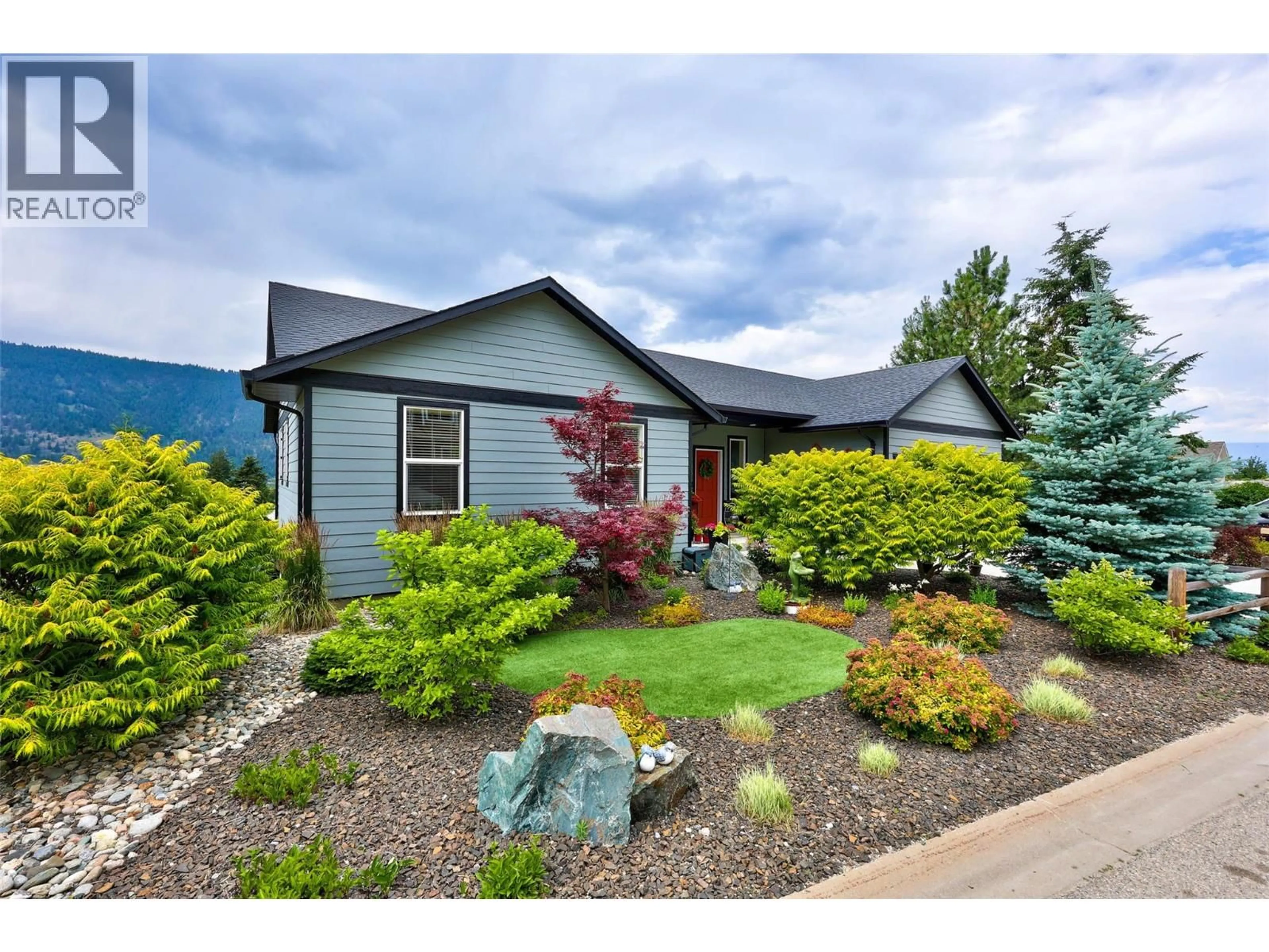 Home with vinyl exterior material, street for 1200 MONTGOMERY PLACE, Chase British Columbia V0E1M0