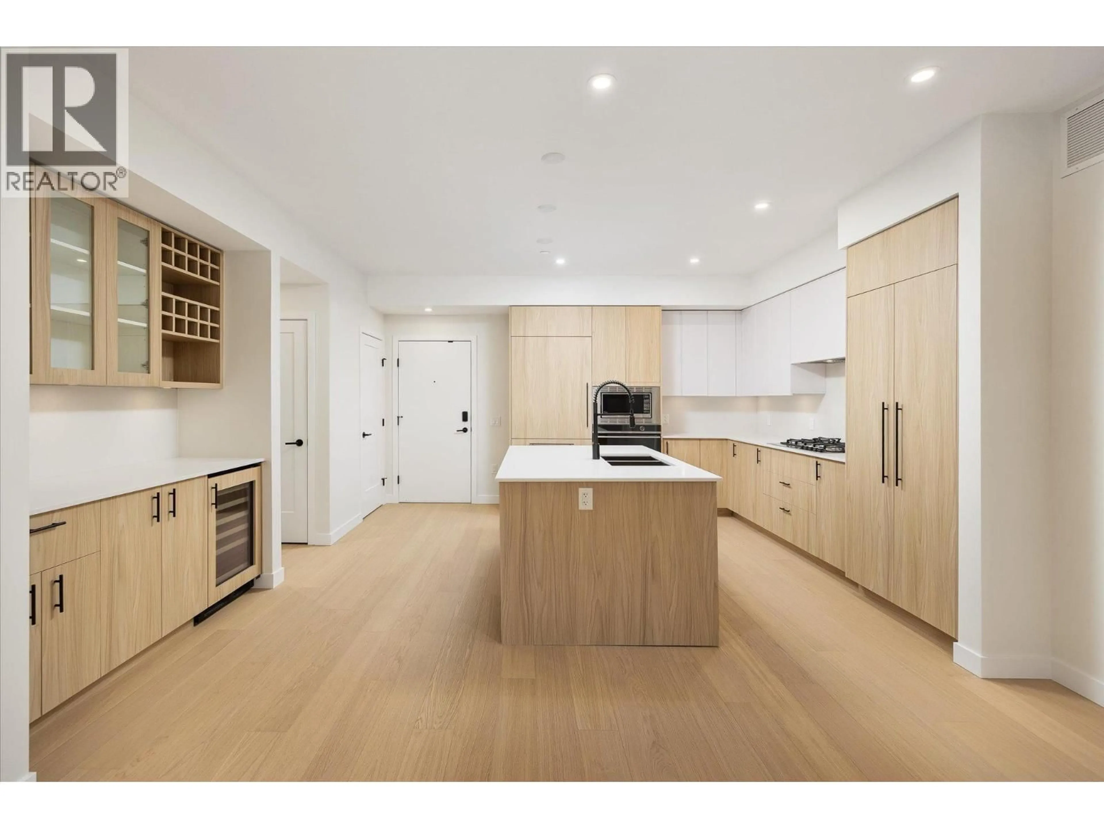 Open concept kitchen, unknown for 601 - 9654 BENCHLAND DRIVE, Lake Country British Columbia V4V0C5