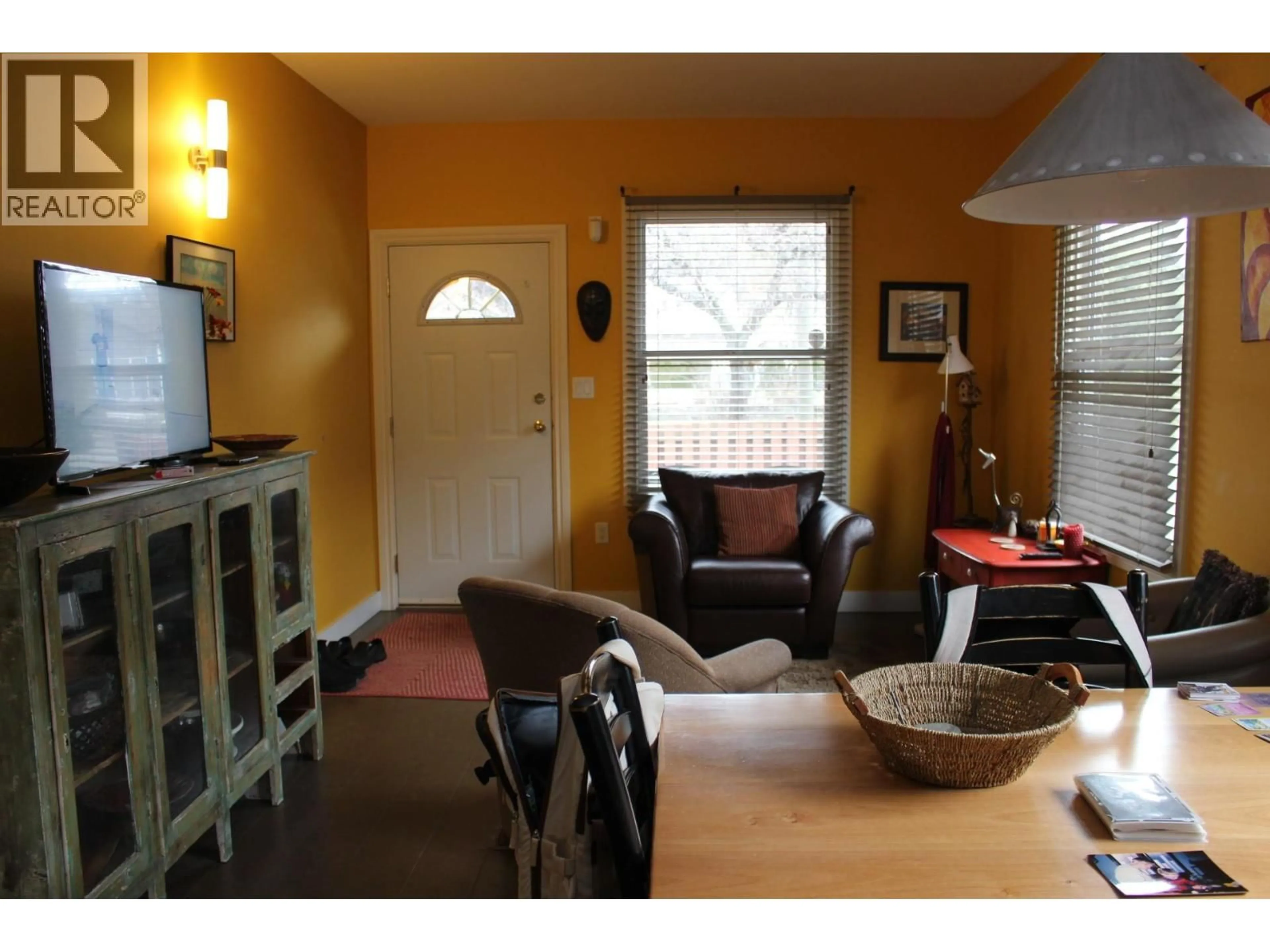 Unknown for 1360 SECOND AVENUE, Trail British Columbia V1R6P6