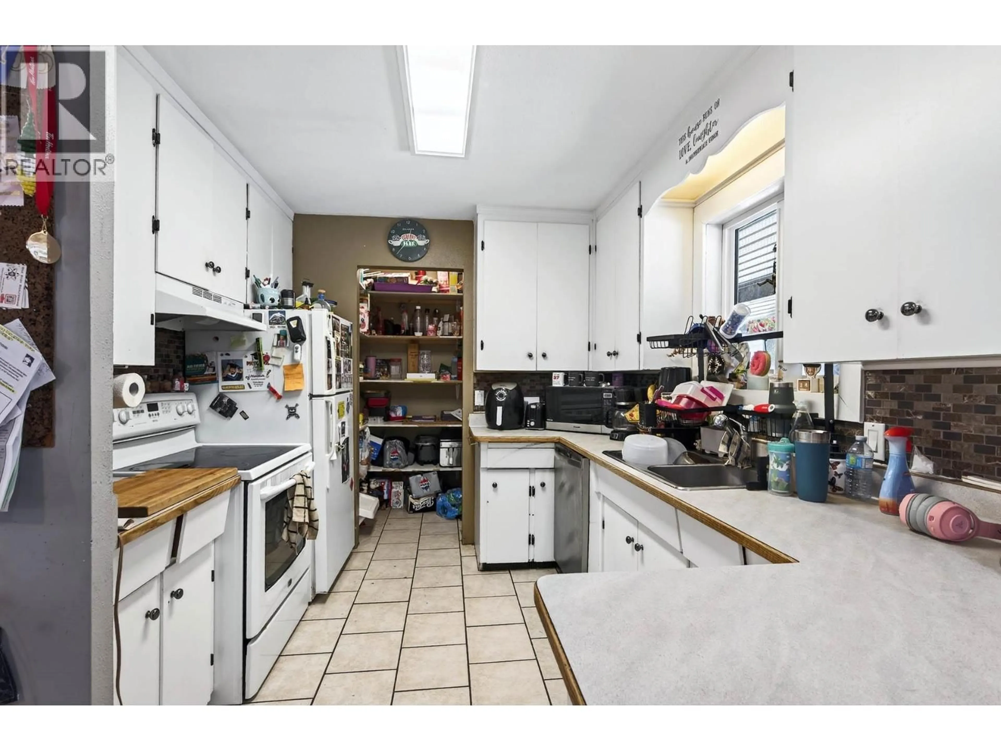 Standard kitchen, ceramic/tile floor for 1050 SCOTT DRIVE, Clearwater British Columbia V0E1N2