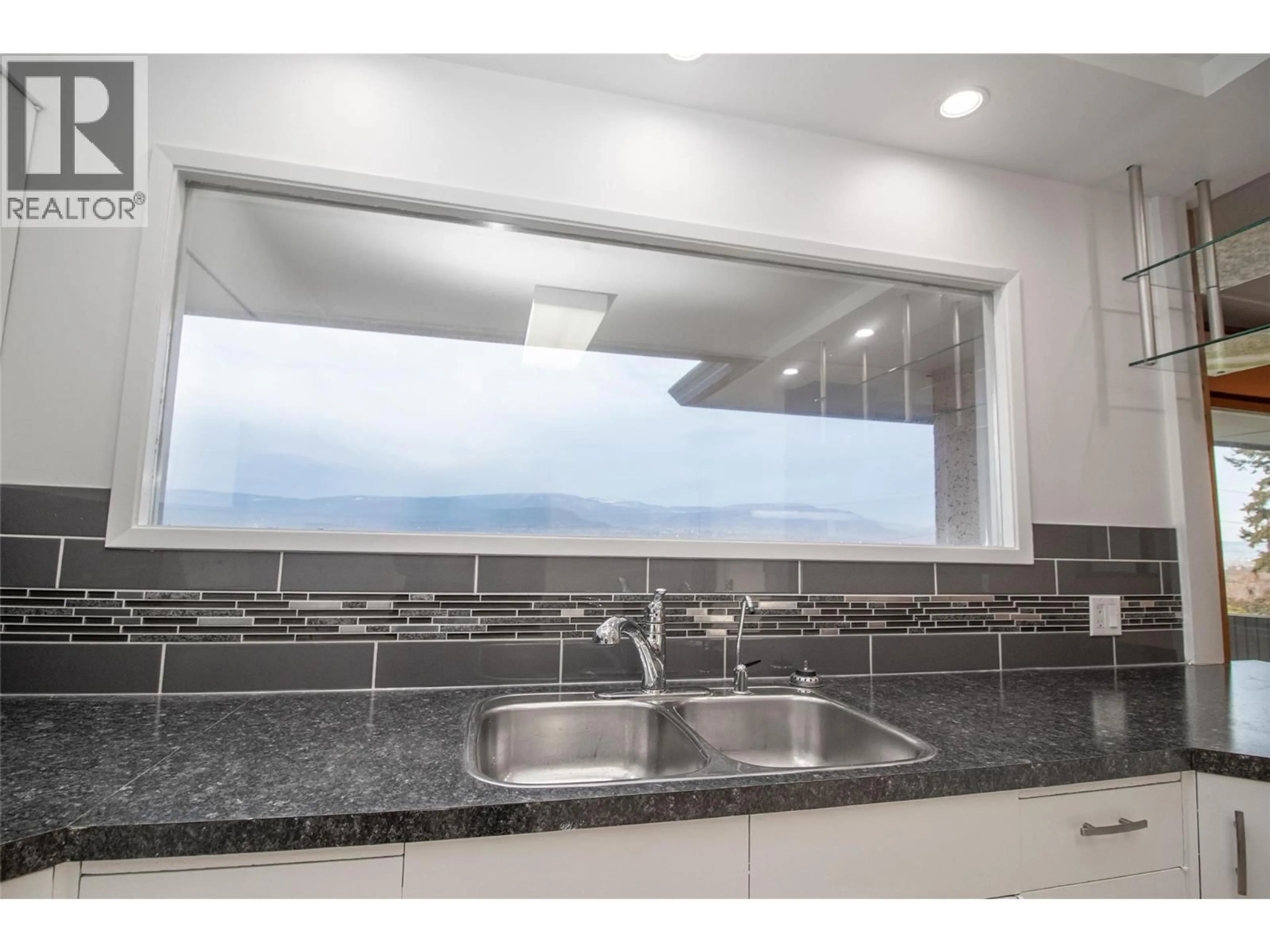 Unknown for 4829 LAKESHORE ROAD, Kelowna British Columbia V1W4H6