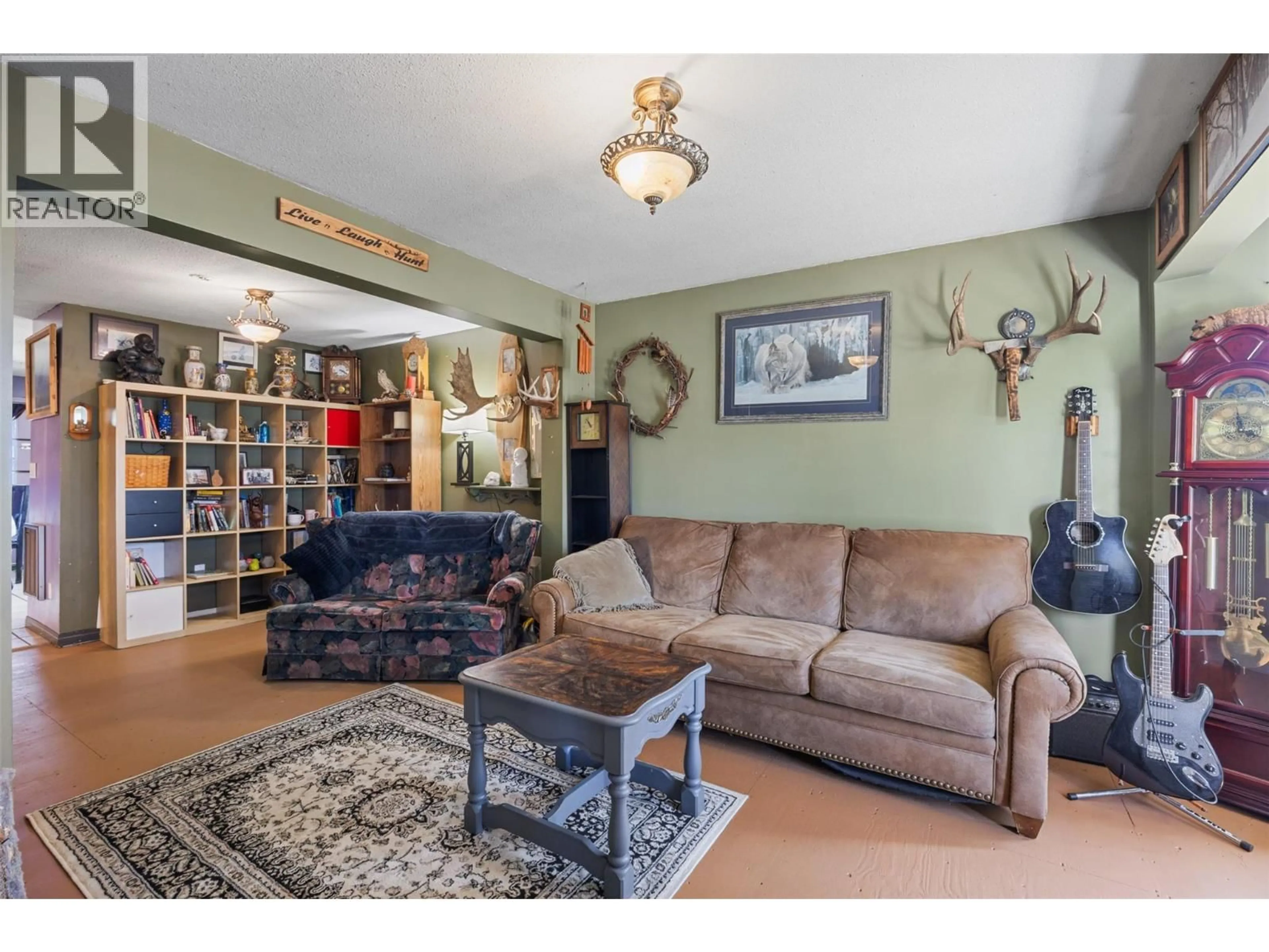 Living room with furniture, unknown for 2287 GRANITE AVENUE, Merritt British Columbia V1K1B8