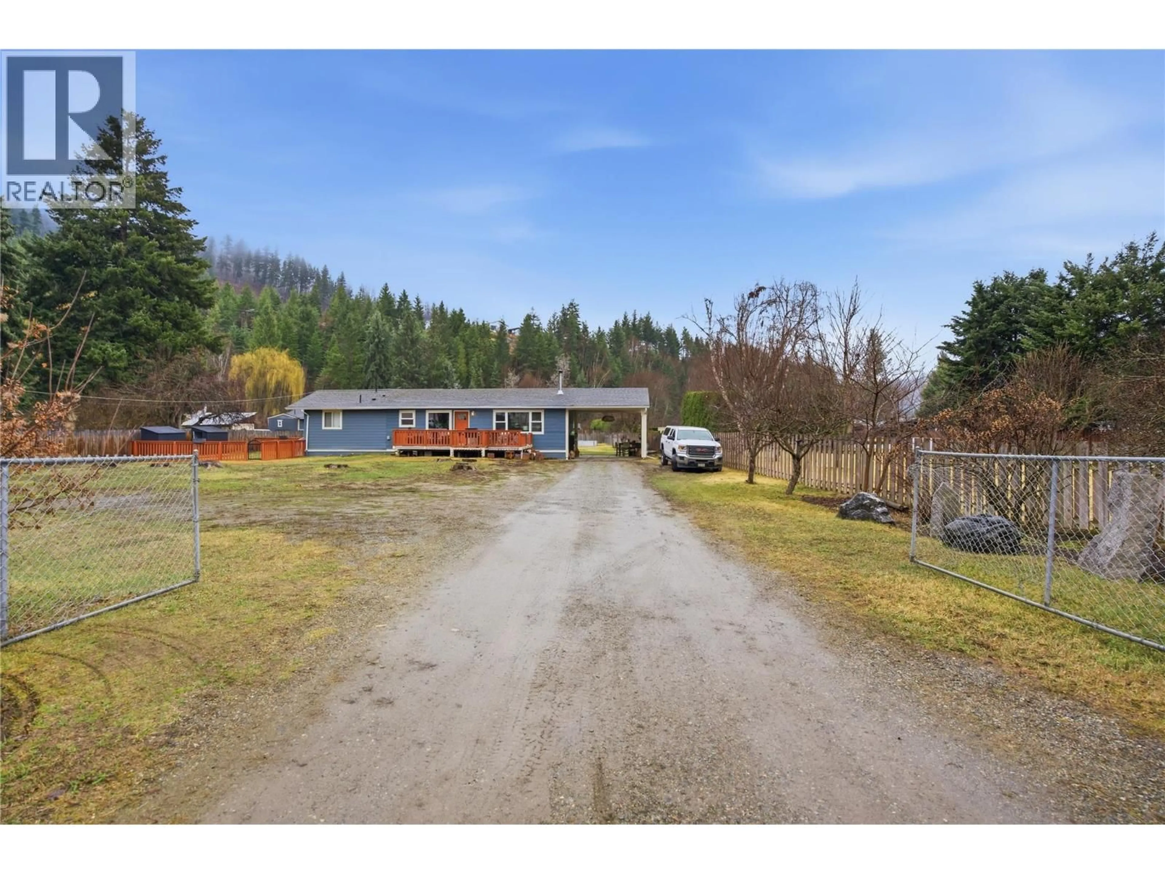 A pic from outside/outdoor area/front of a property/back of a property/a pic from drone, street for 658 DIXON CREEK ROAD, Barriere British Columbia V0E1E0