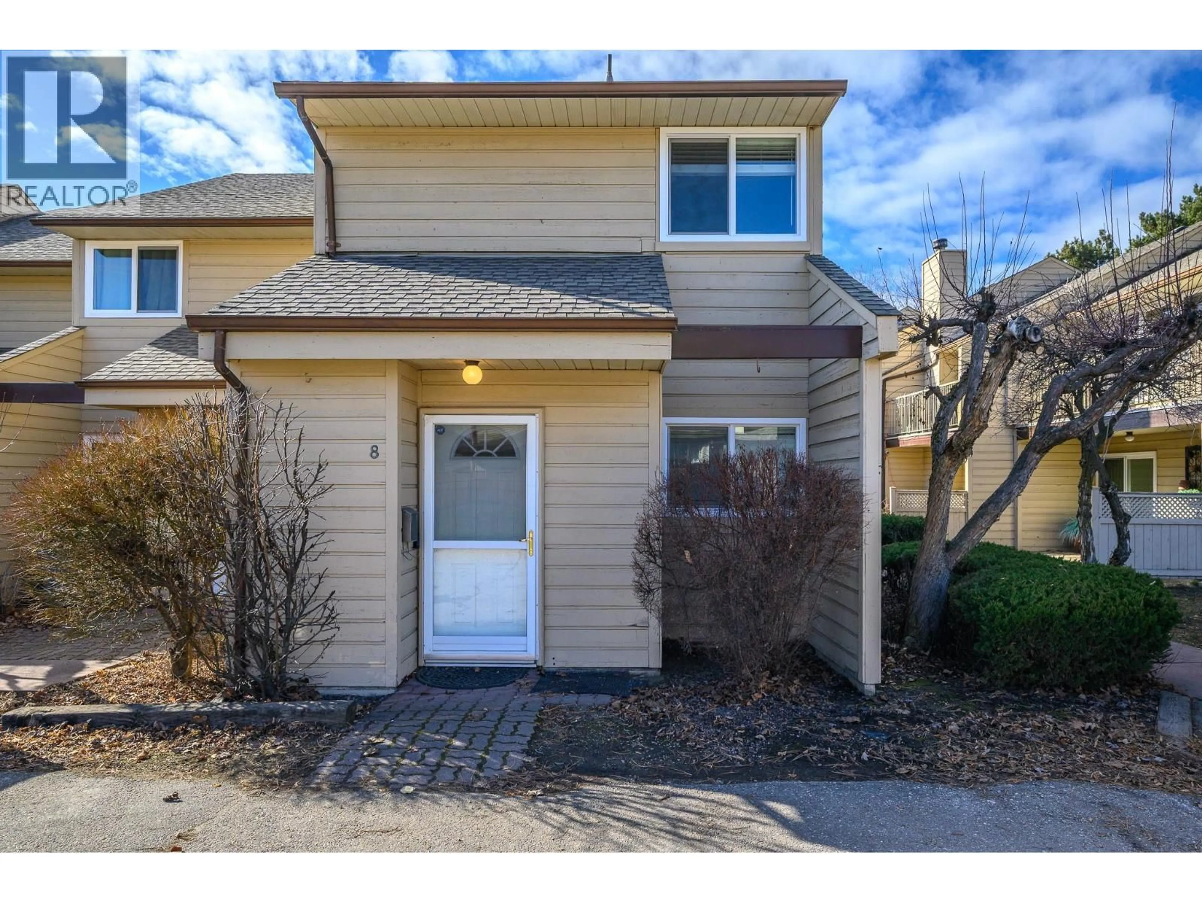 Home with vinyl exterior material, street for 8 - 5300 25 AVENUE, Vernon British Columbia V1T6R4