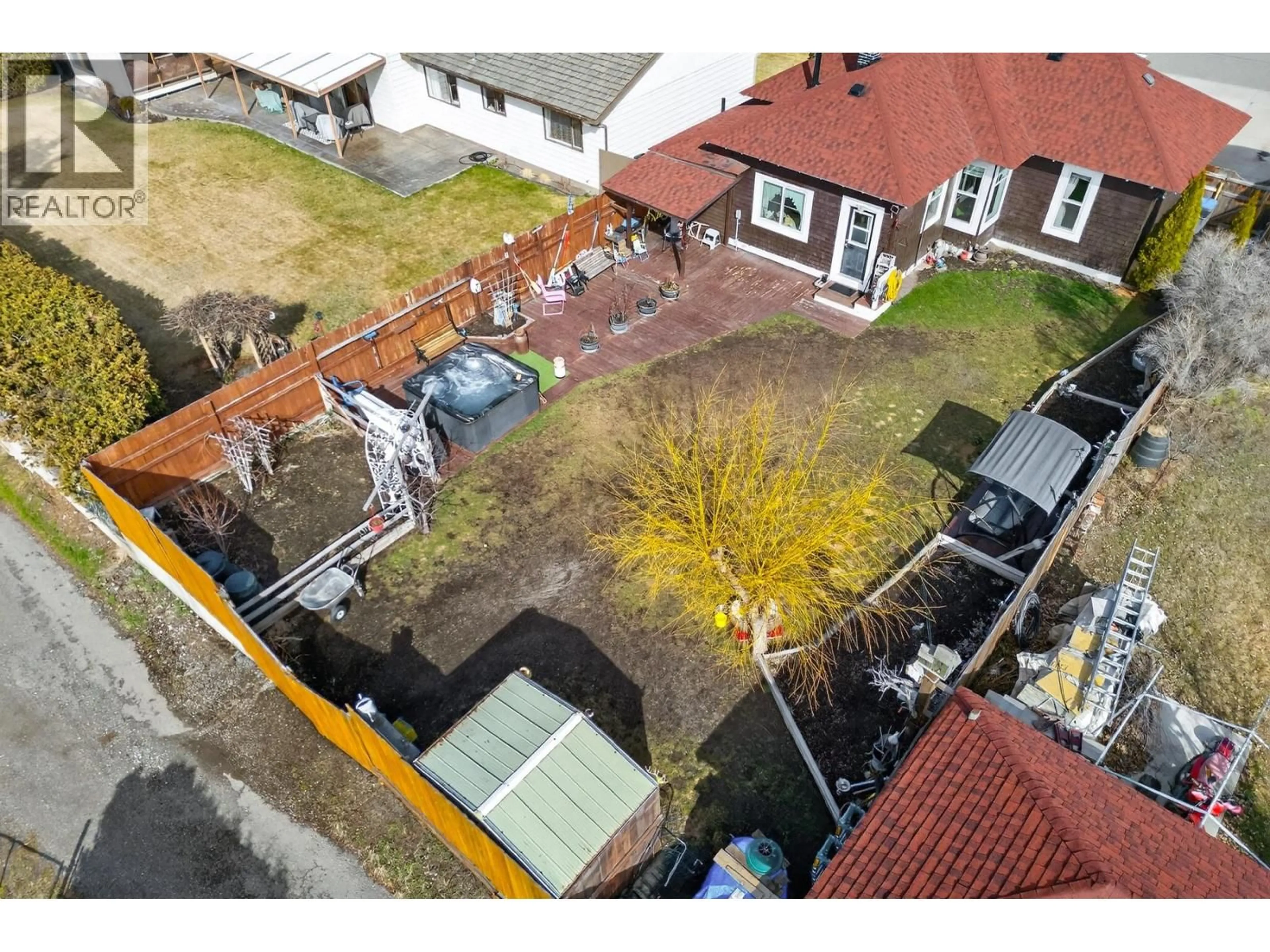 A pic from outside/outdoor area/front of a property/back of a property/a pic from drone, street for 1768 GRANITE AVENUE, Merritt British Columbia V1K1B8