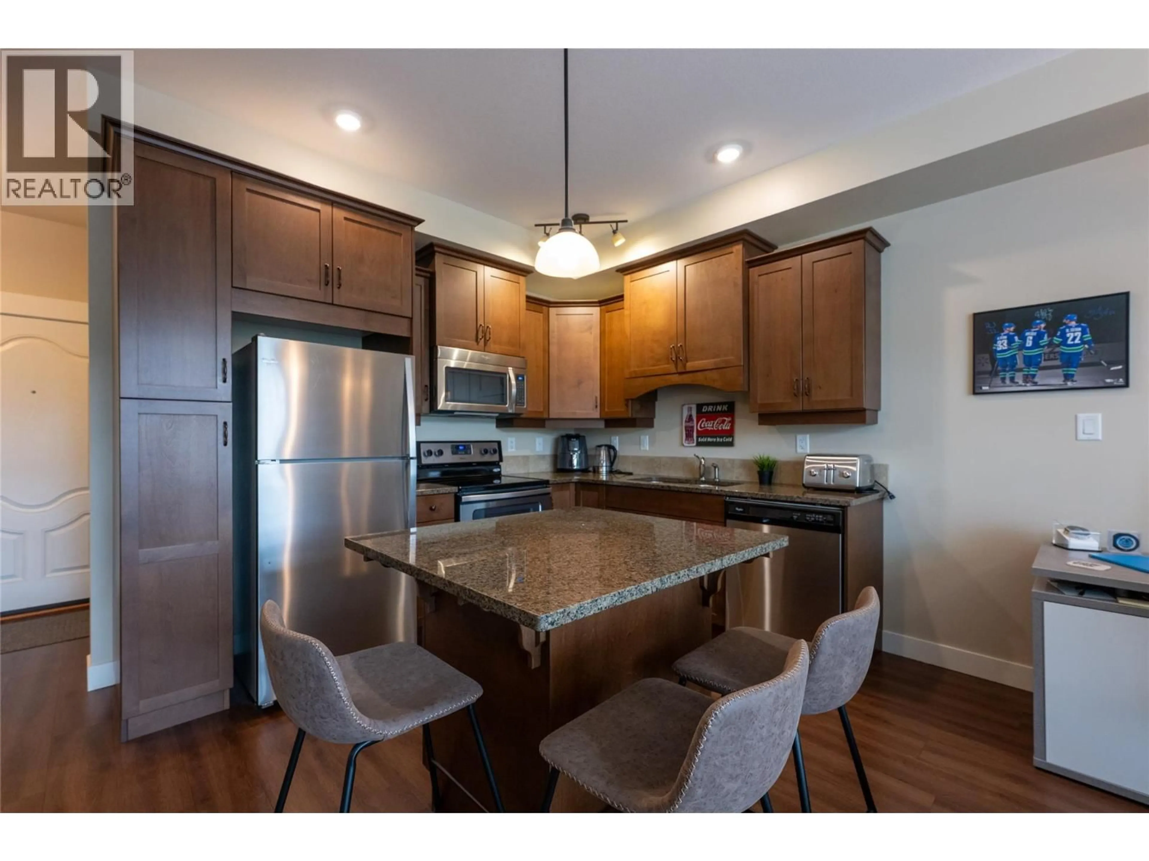 Open concept kitchen, unknown for 403 - 755 MCGILL ROAD, Kamloops British Columbia V2C0B6
