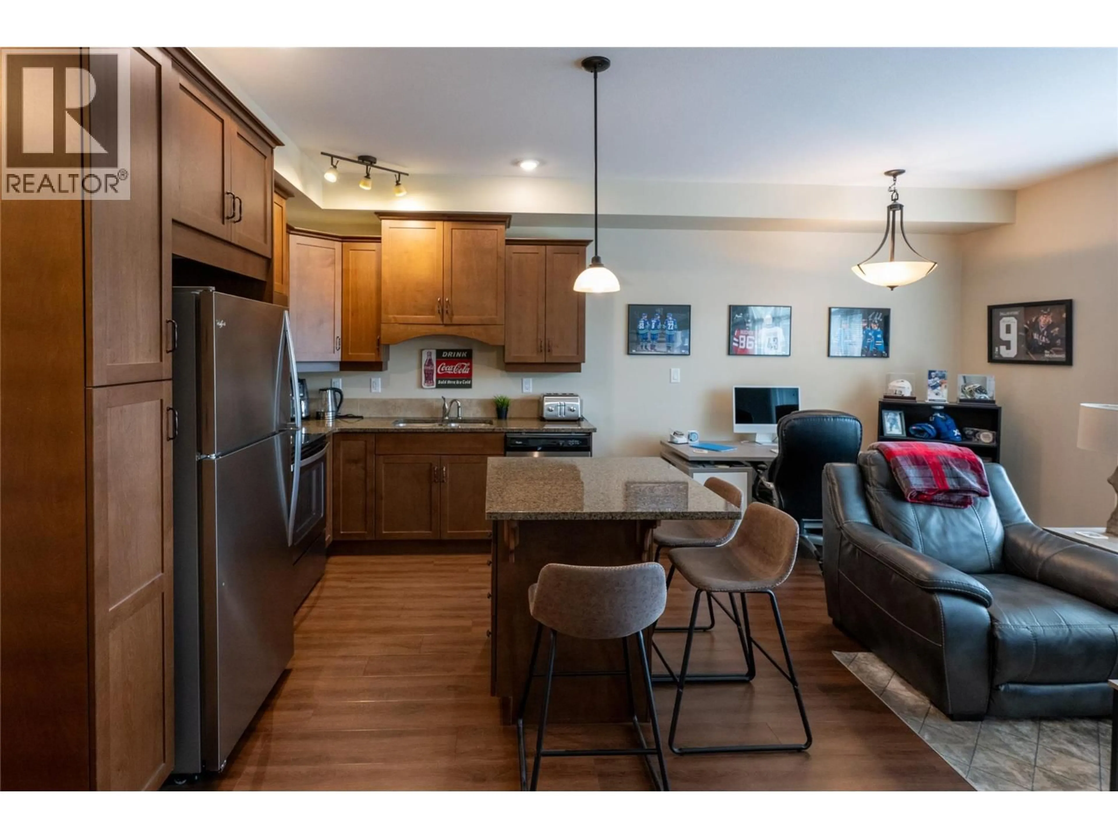 Open concept kitchen, wood/laminate floor for 403 - 755 MCGILL ROAD, Kamloops British Columbia V2C0B6