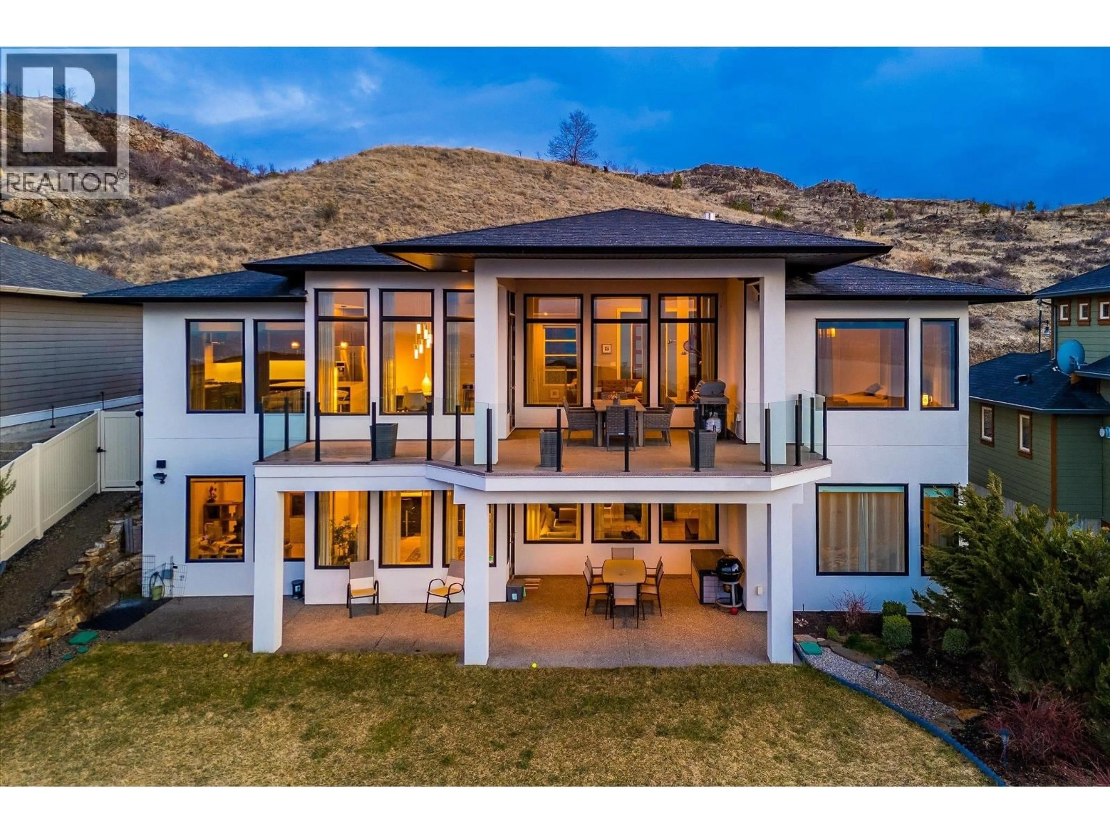 Unknown for 944 HEWETSON COURT, Kelowna British Columbia V1W5H8